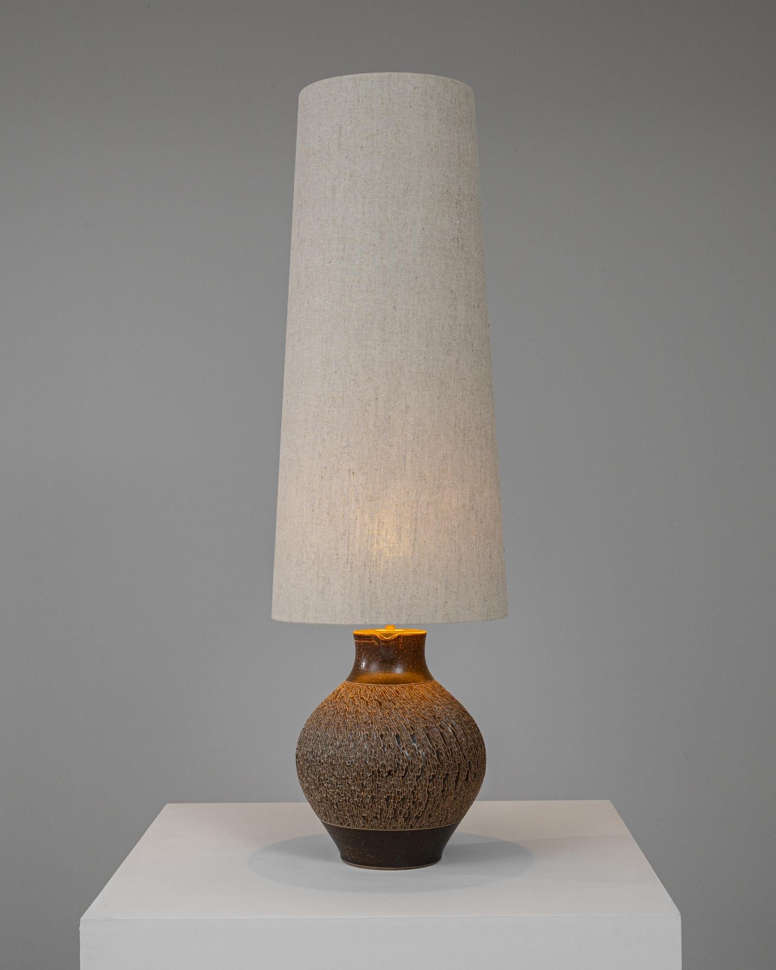 20th Century German Ceramic Table Lamp In Good Condition For Sale In High Point, NC