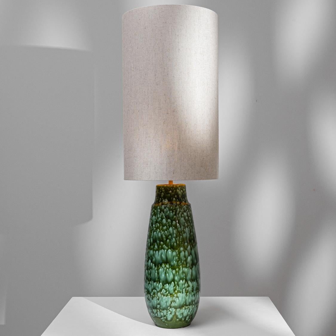 Lampe de table en céramique allemande du 20e siècle en vente 1
