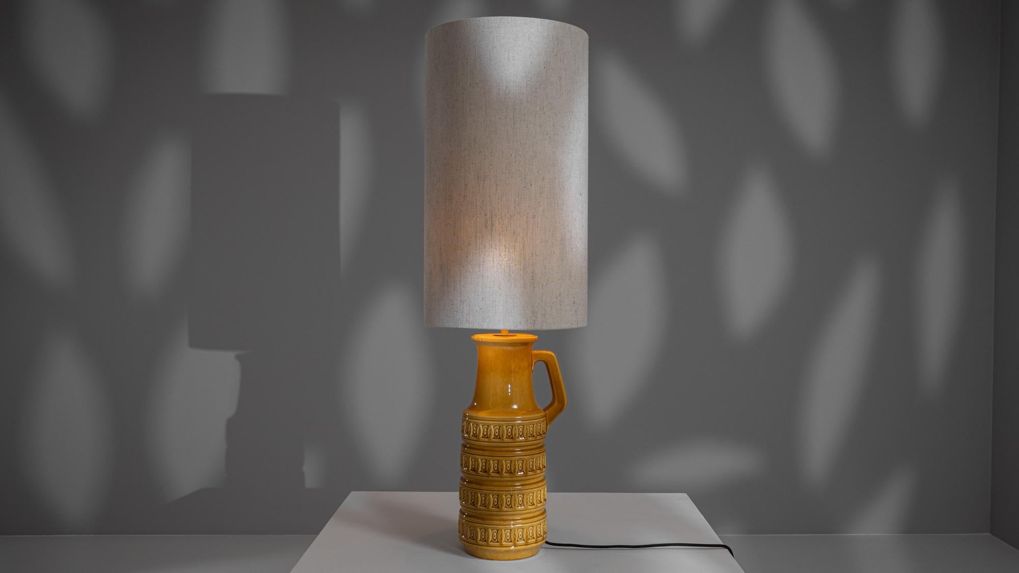 Lampe de table en céramique allemande du 20e siècle en vente 1