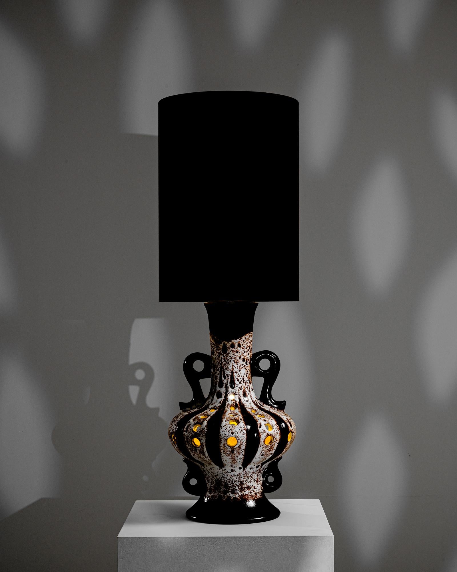 Lampe de table en céramique allemande du 20e siècle en vente 1
