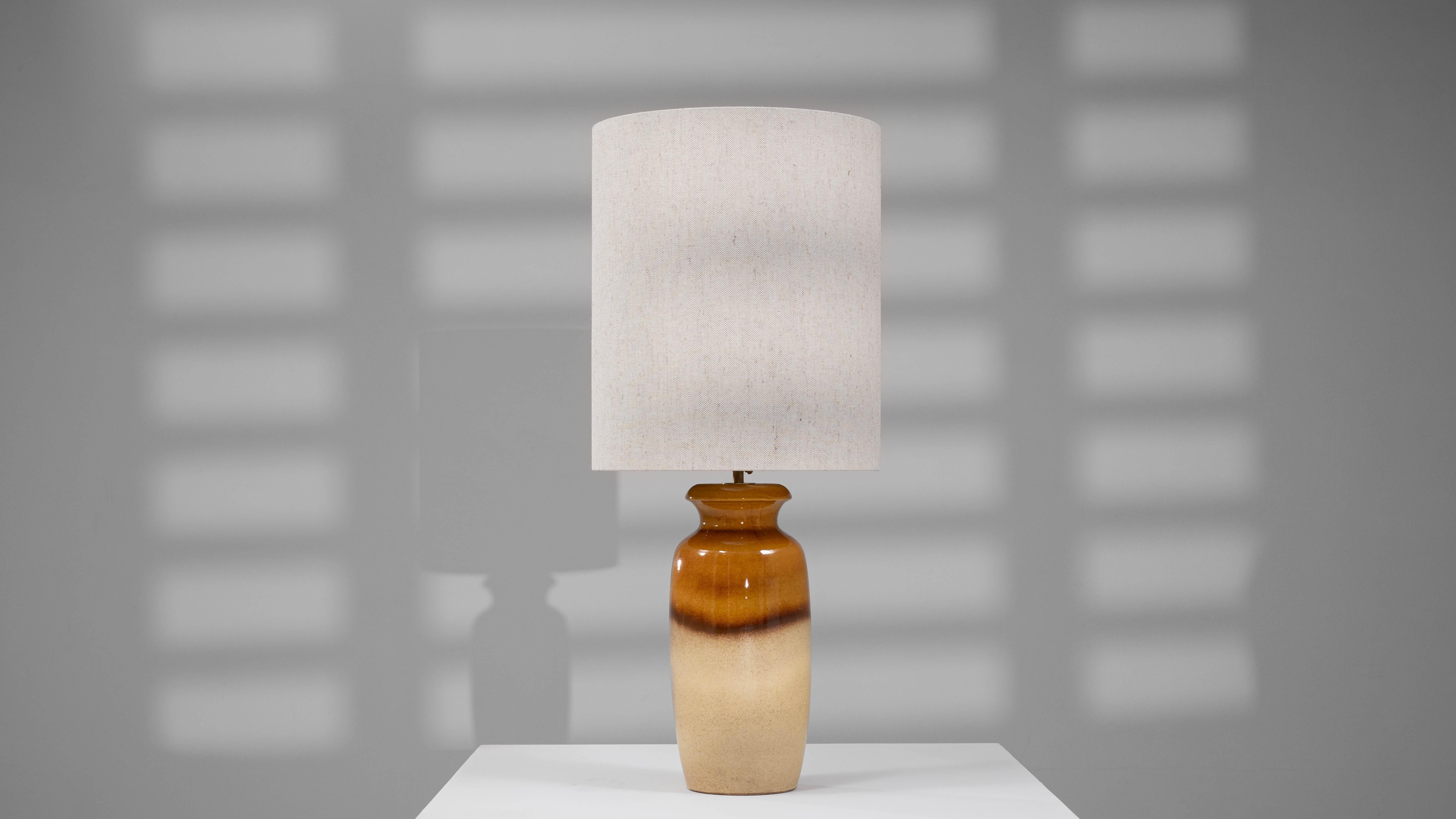 Lampe de table en céramique allemande du 20e siècle en vente 2