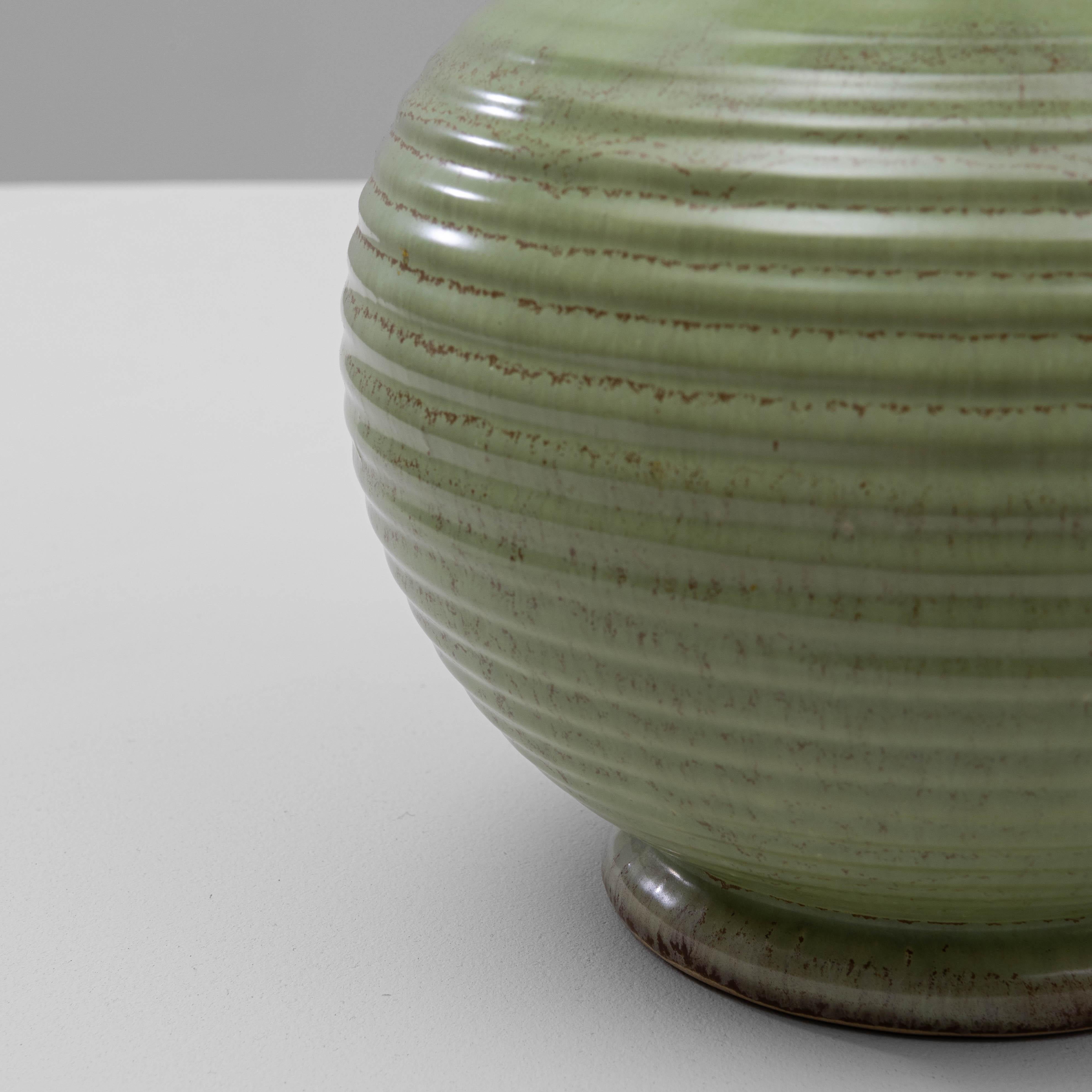 Vaso in ceramica tedesca del XX secolo in vendita 7