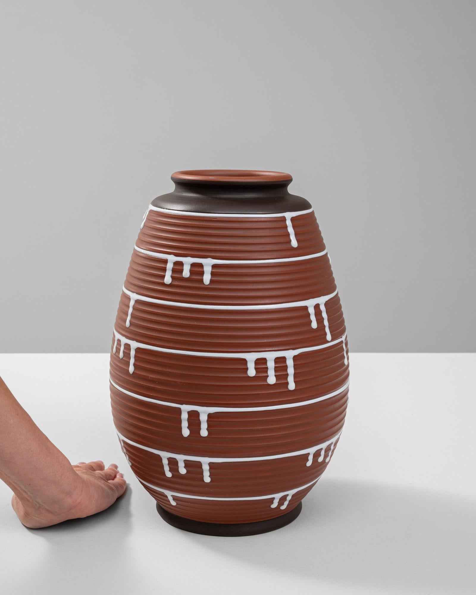 Tedesco Vaso in ceramica tedesca del XX secolo in vendita