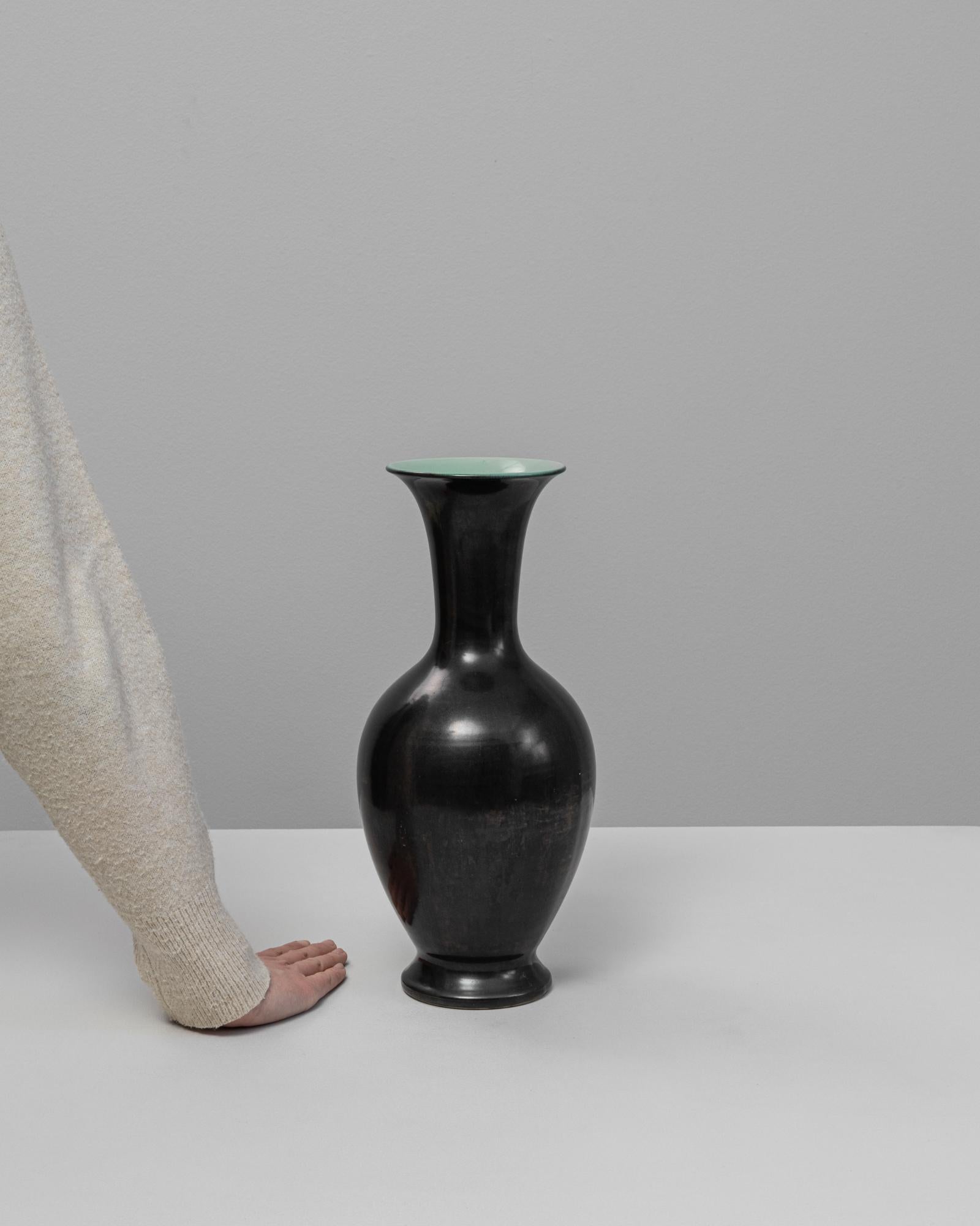 Jarrón de cerámica alemán del siglo XX Alemán en venta