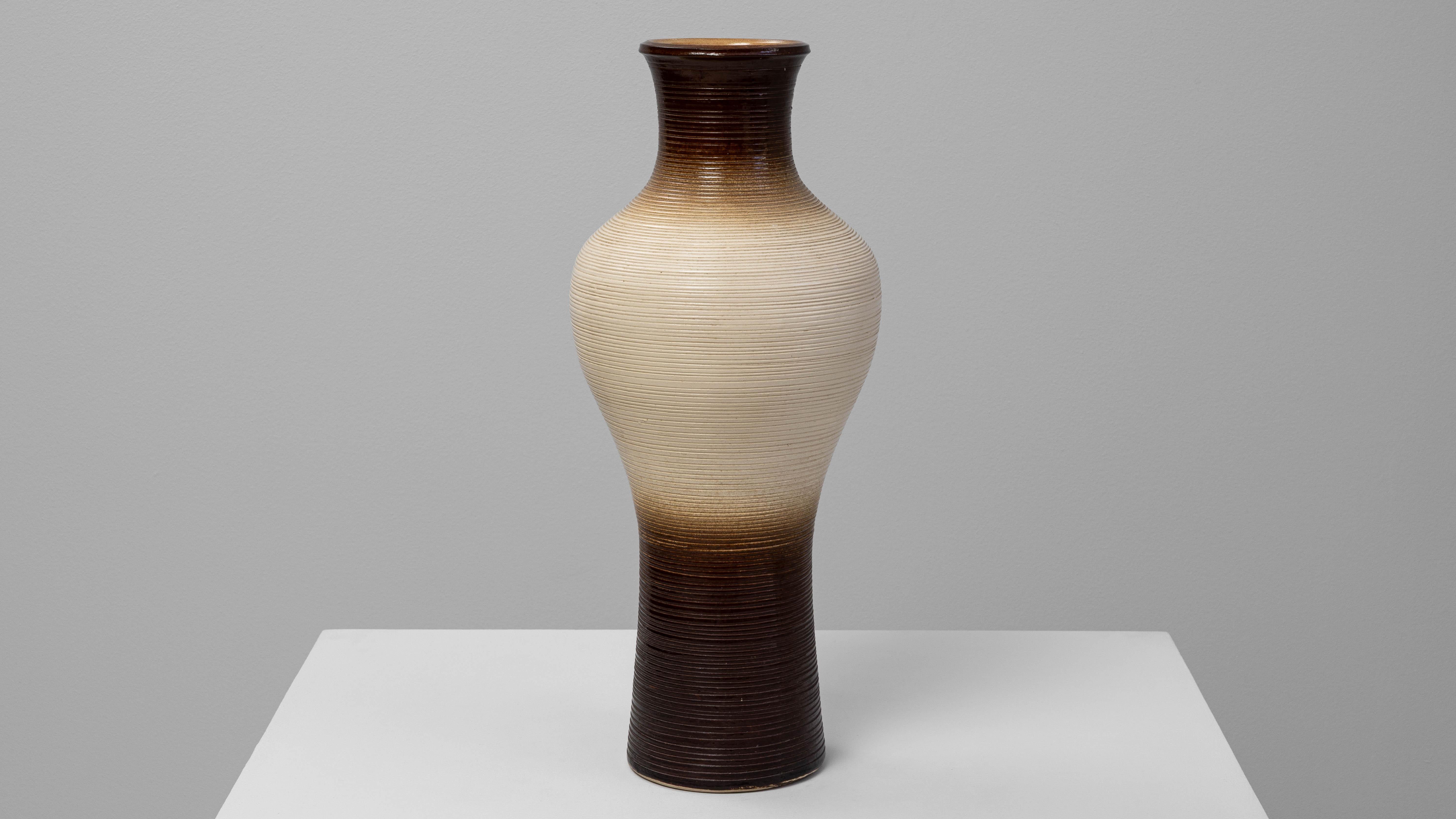 Jarrón de cerámica alemán del siglo XX Alemán en venta