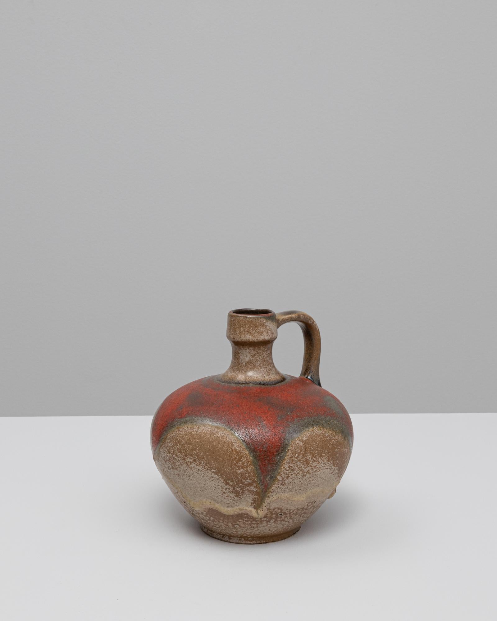 Vaso in ceramica tedesca del XX secolo In condizioni buone in vendita a High Point, NC