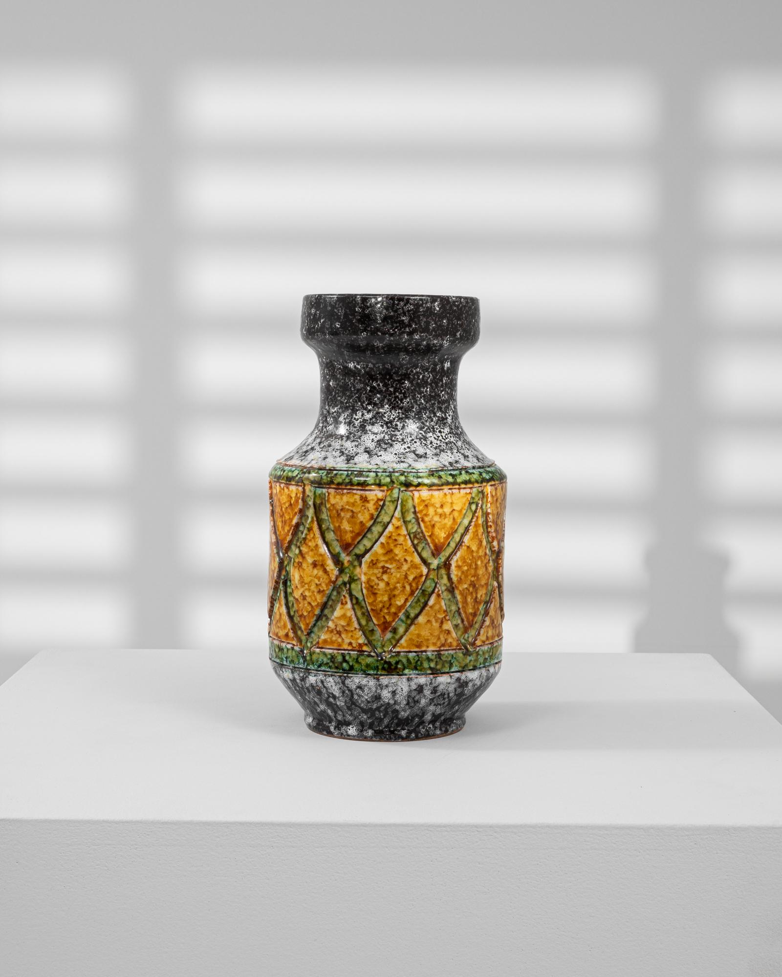 Ceramica Vaso in ceramica tedesca del XX secolo in vendita