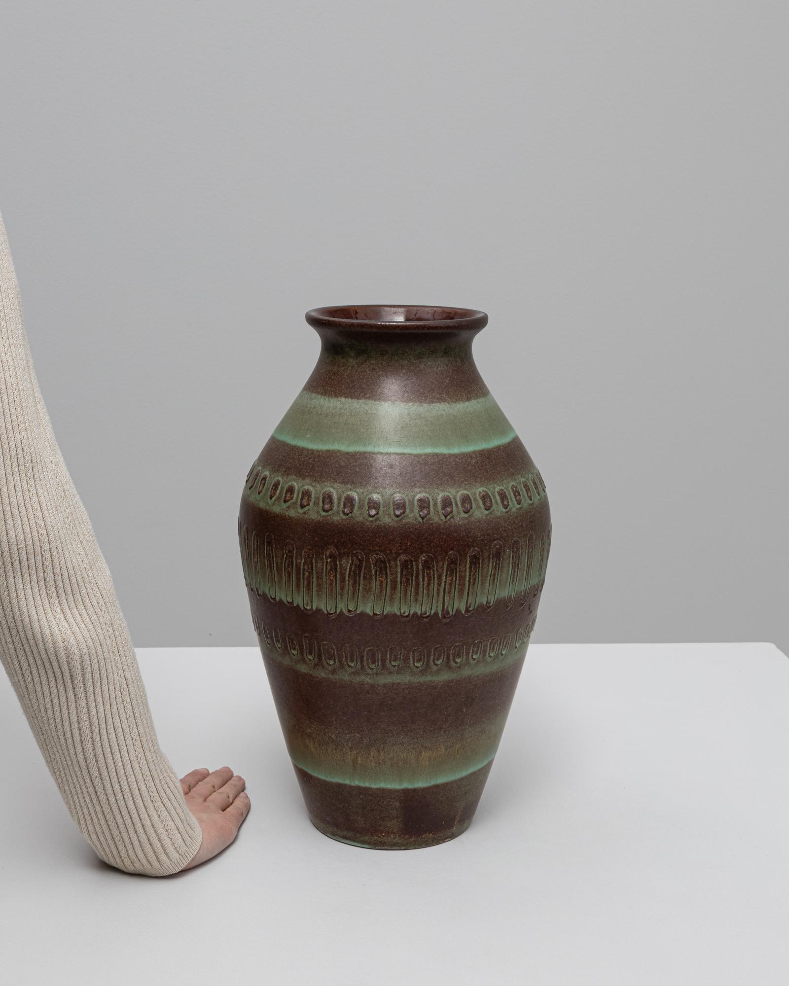 Ceramica Vaso in ceramica tedesca del XX secolo in vendita