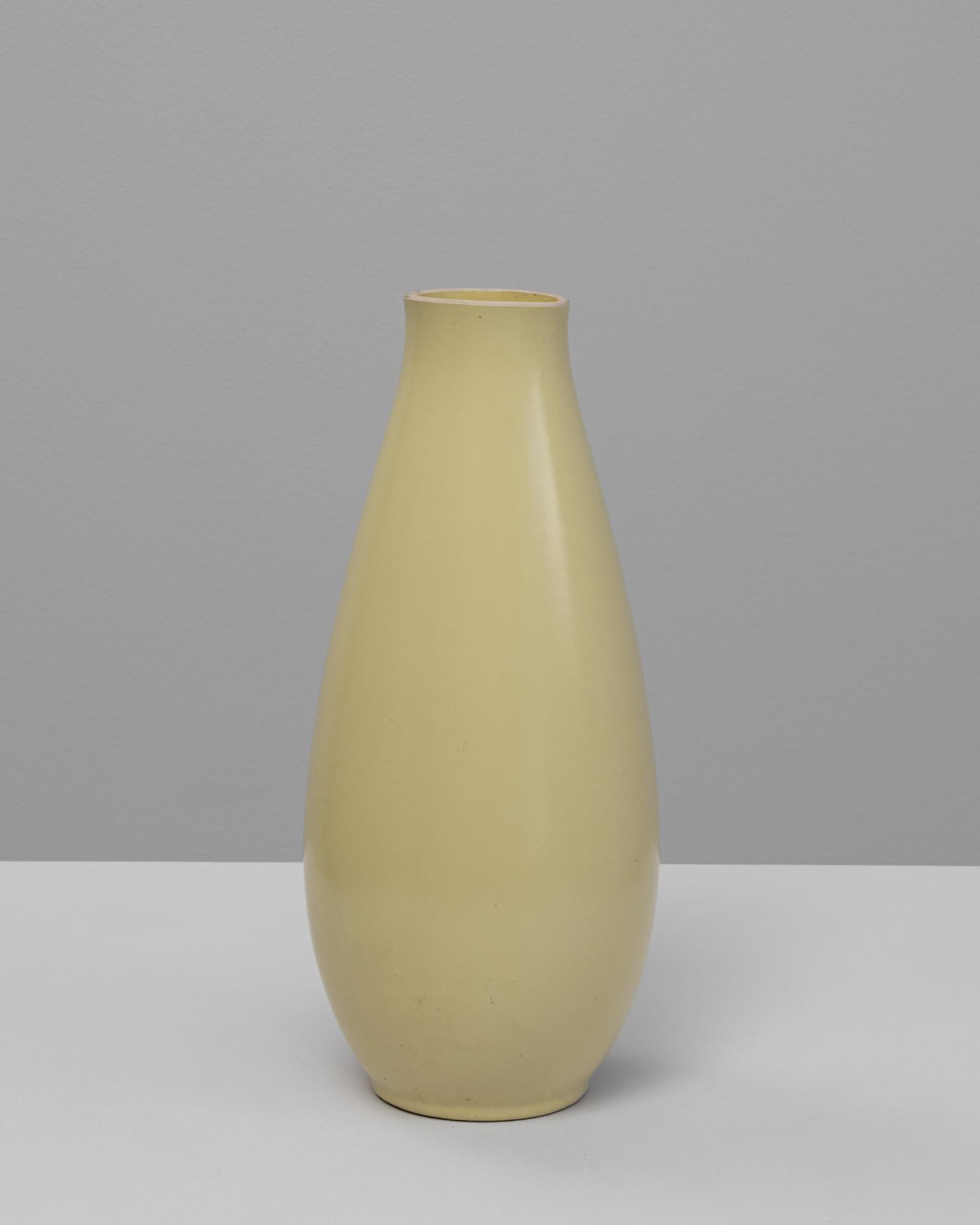 Jarrón de cerámica alemán del siglo XX en venta 1