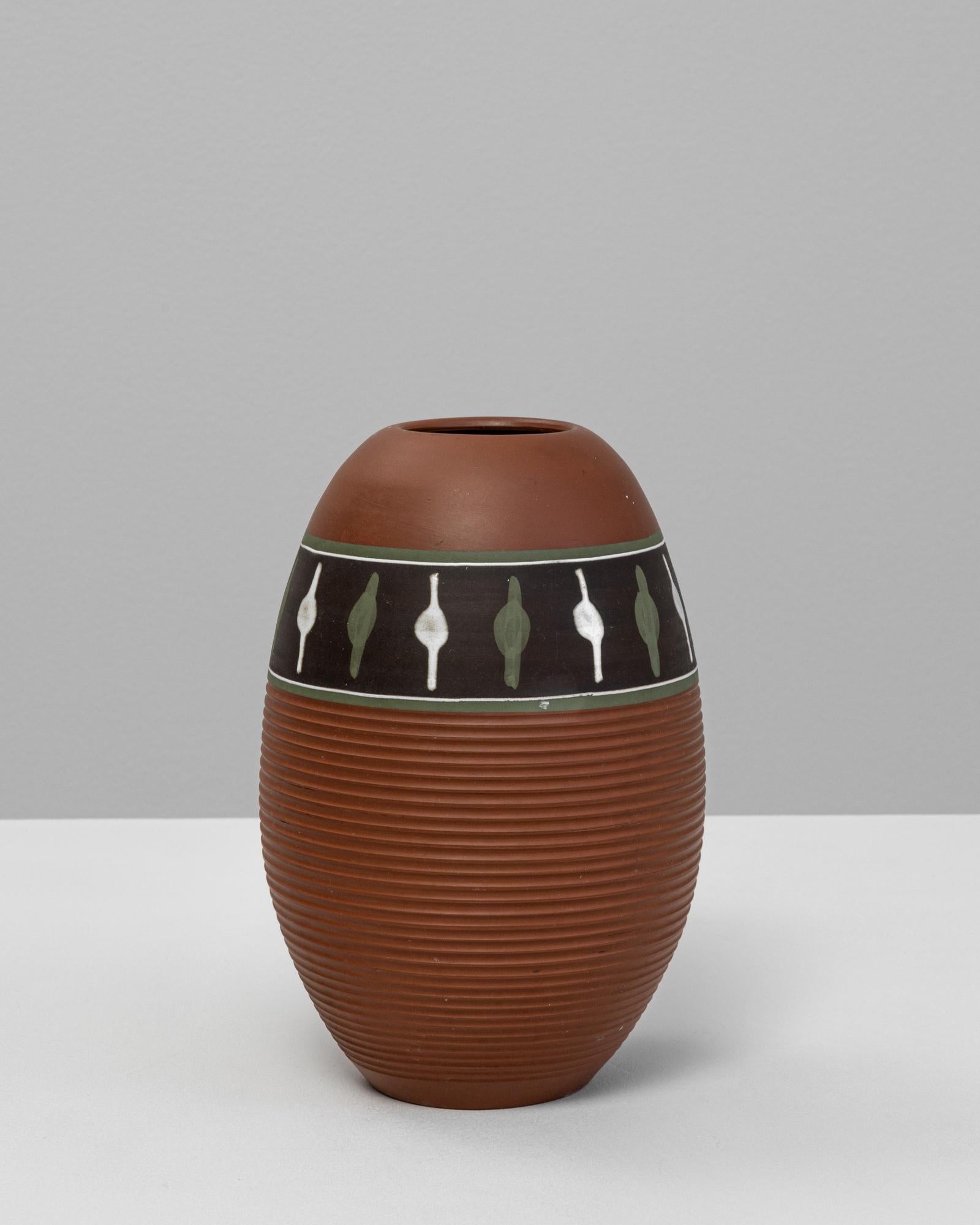 Vaso in ceramica tedesca del XX secolo in vendita 1