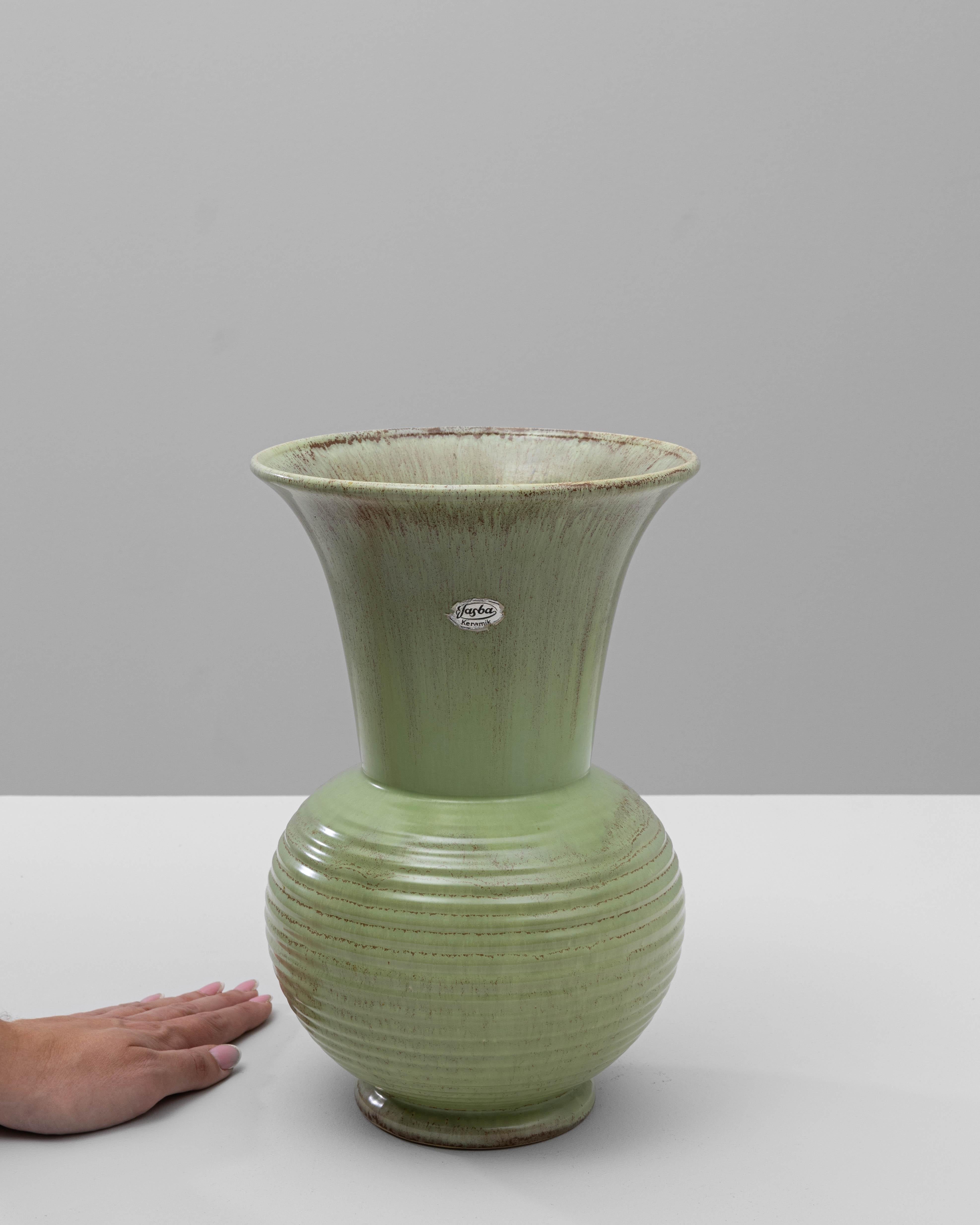 Vaso in ceramica tedesca del XX secolo in vendita 2