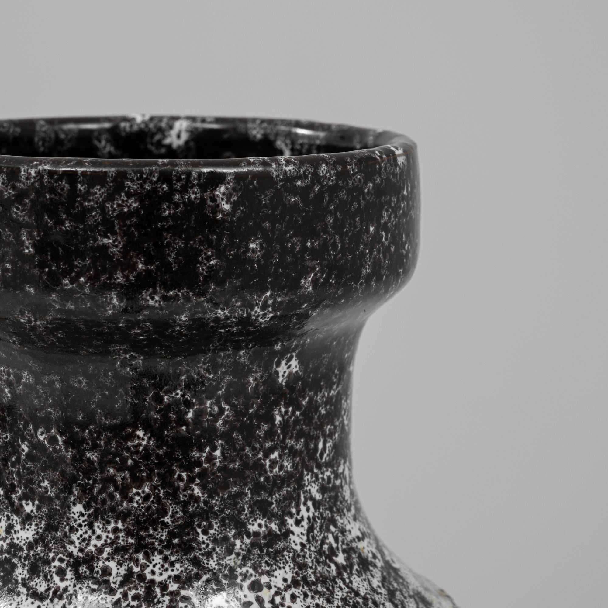 Vaso in ceramica tedesca del XX secolo in vendita 2