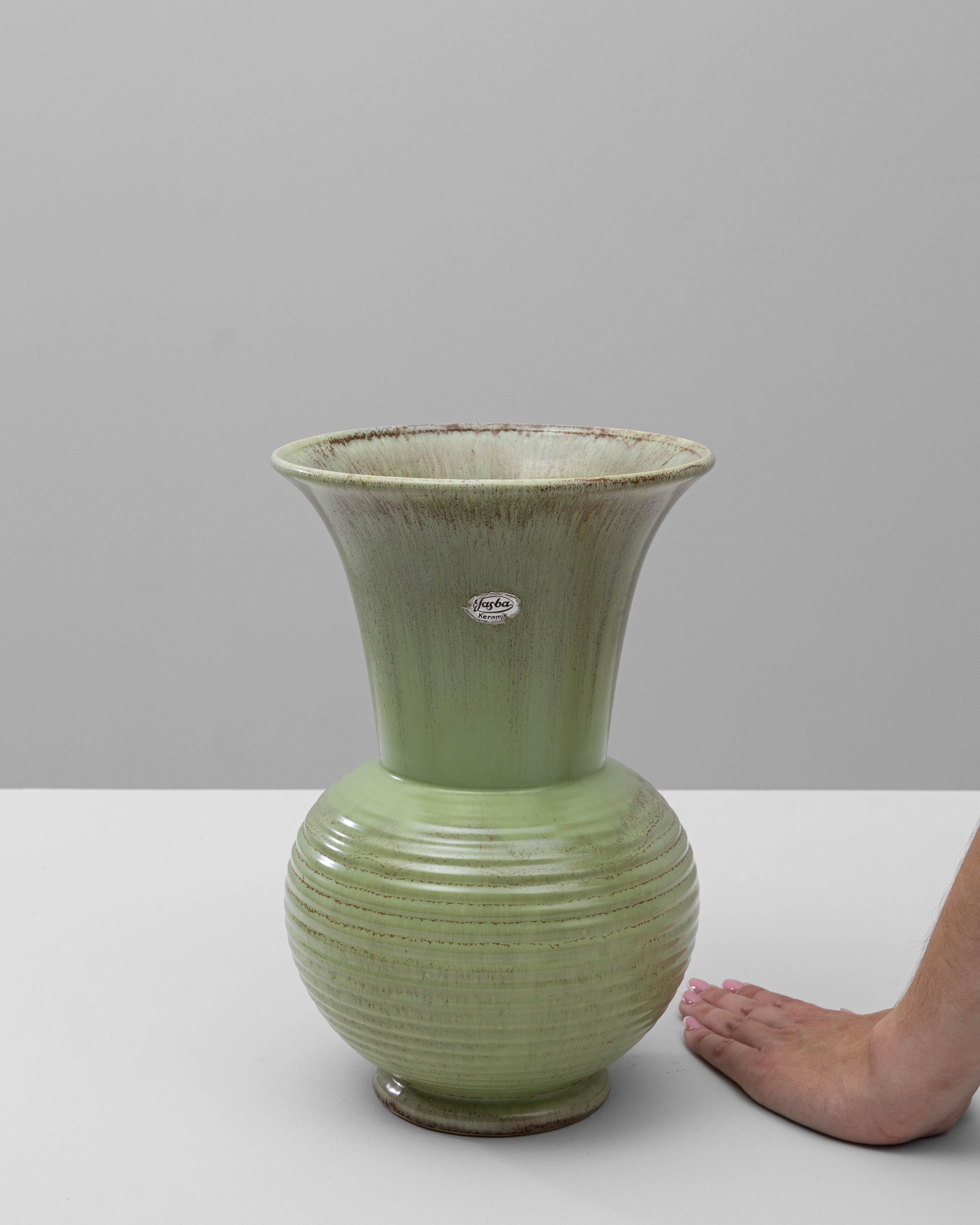 Vaso in ceramica tedesca del XX secolo in vendita 3