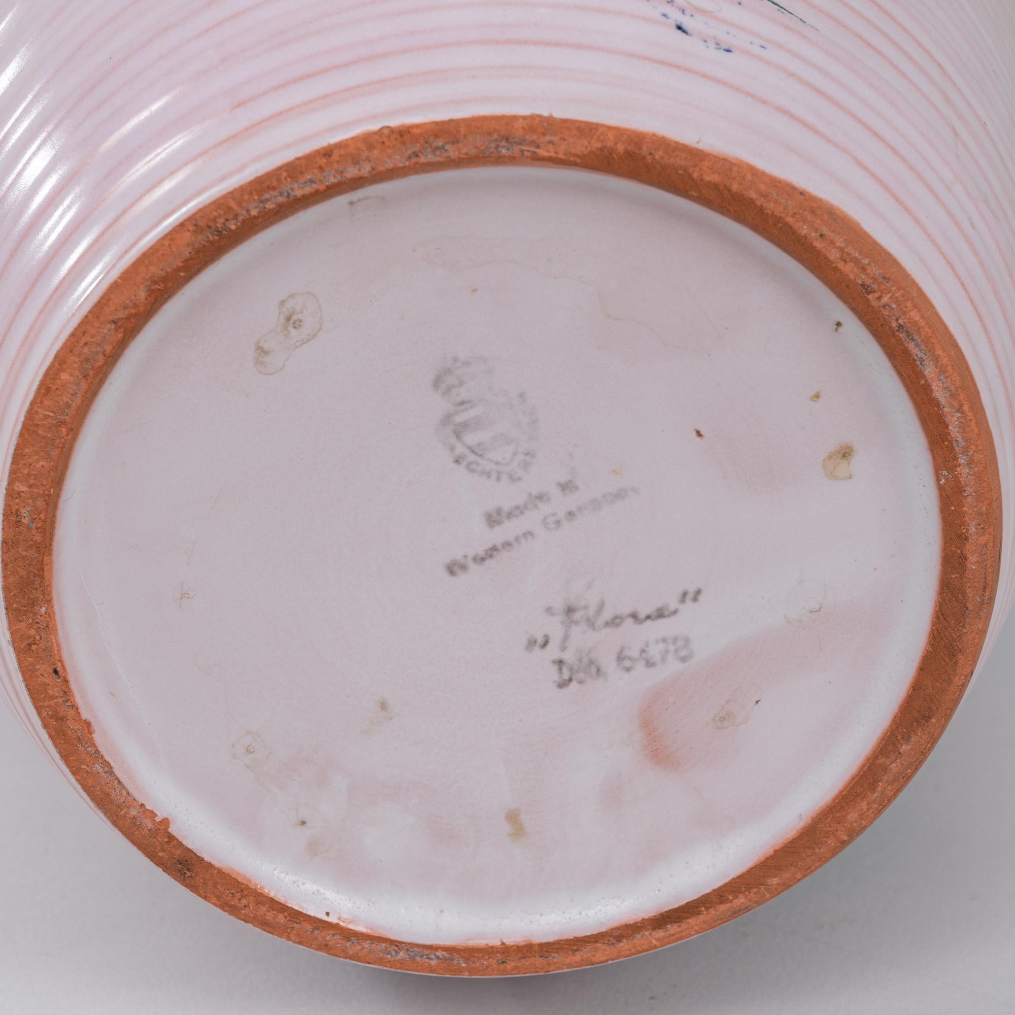 Jarrón de cerámica alemán del siglo XX en venta 4