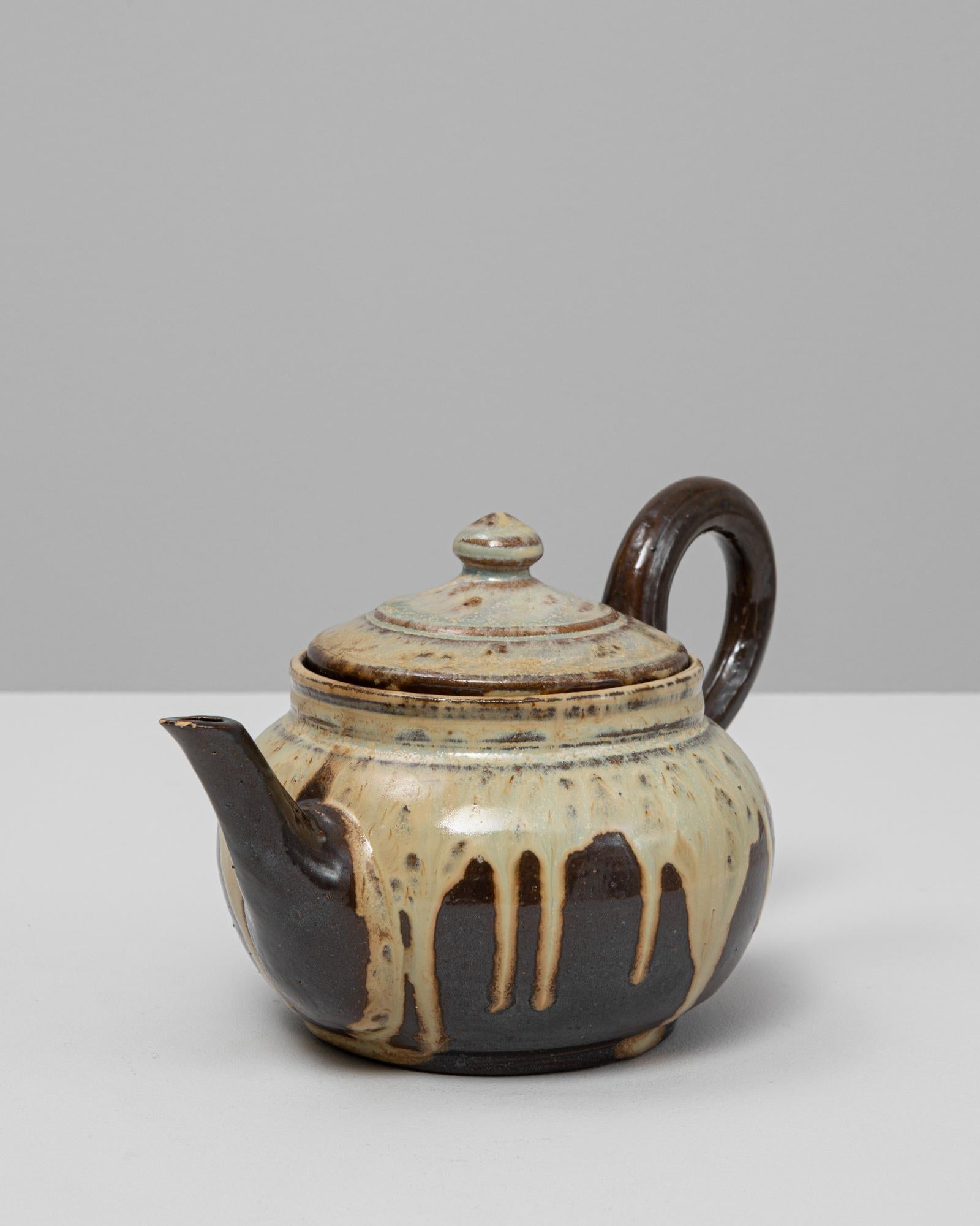 Allemand Pichet en céramique à glaçure goutte à goutte avec couvercle, Allemagne, 20e siècle en vente