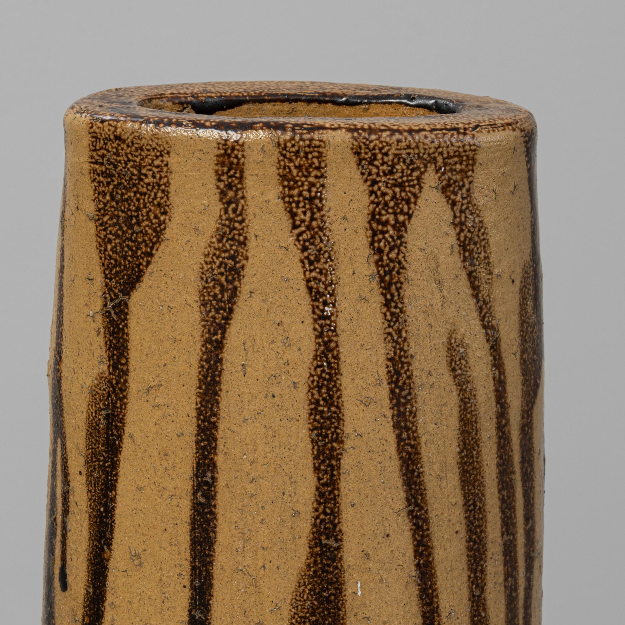 Vase en céramique à glaçure goutte à goutte allemand du 20e siècle en vente 2