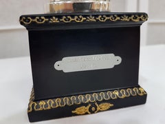 Armure allemande du 20ème siècle en argent sterling émaillé sur base décorée de bois