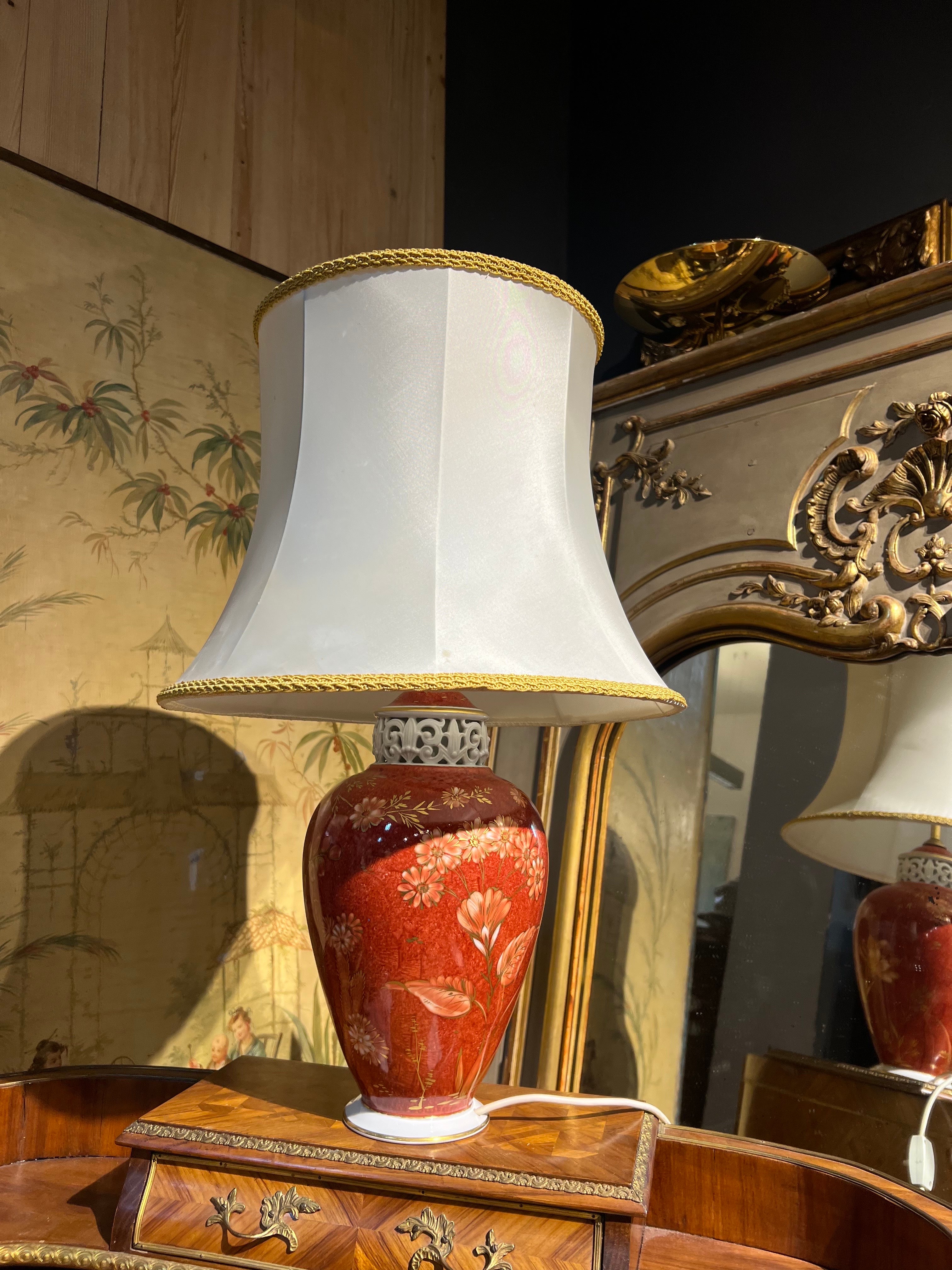 Peint à la main Lampe de table allemande du 20e siècle en céramique peinte à la main par Rosenthal en vente