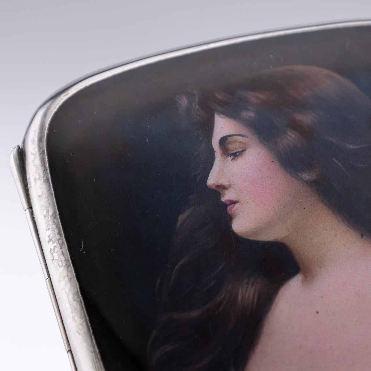 20th Century German Hand Painted Enamel Erotic Cigarette Case, c.1910 5