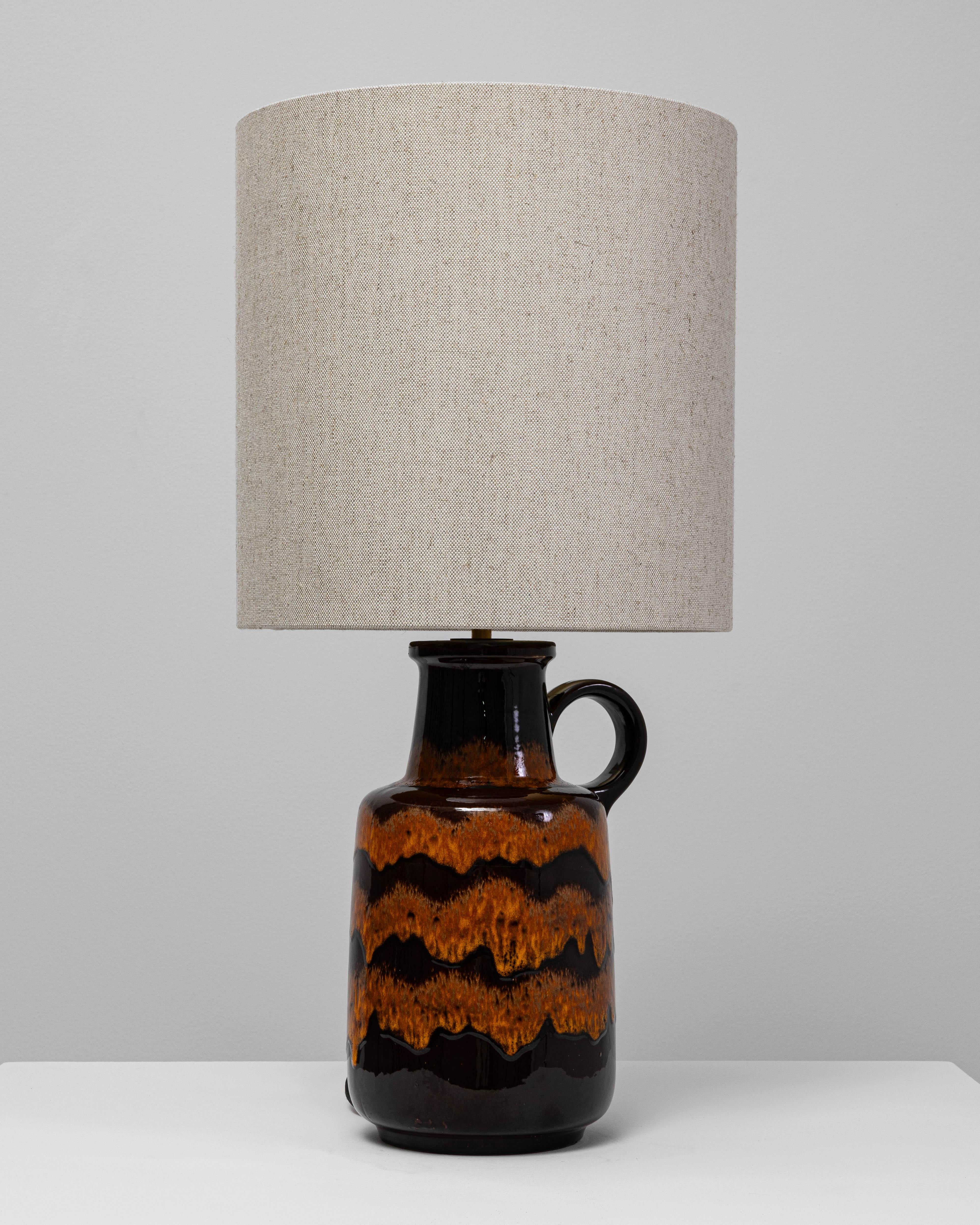 Lampe de table allemande du 20e siècle en céramique à glaçure orange en vente 2