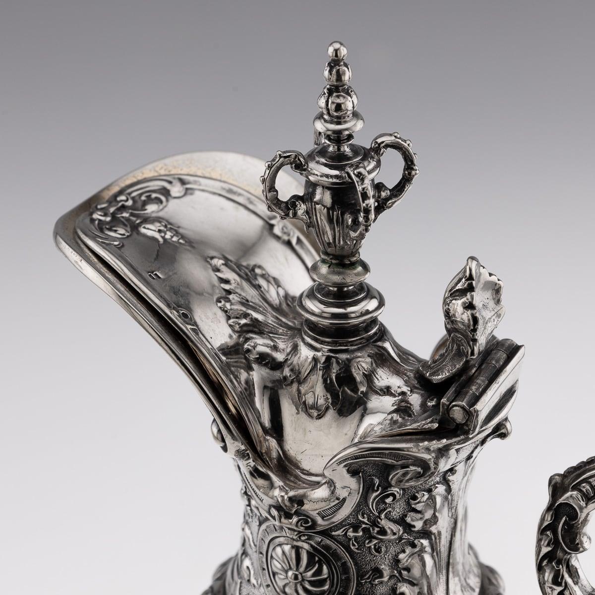 Paire de grands pichets à vin allemands du 20ème siècle en argent massif et verre taillé vers 1900 en vente 3