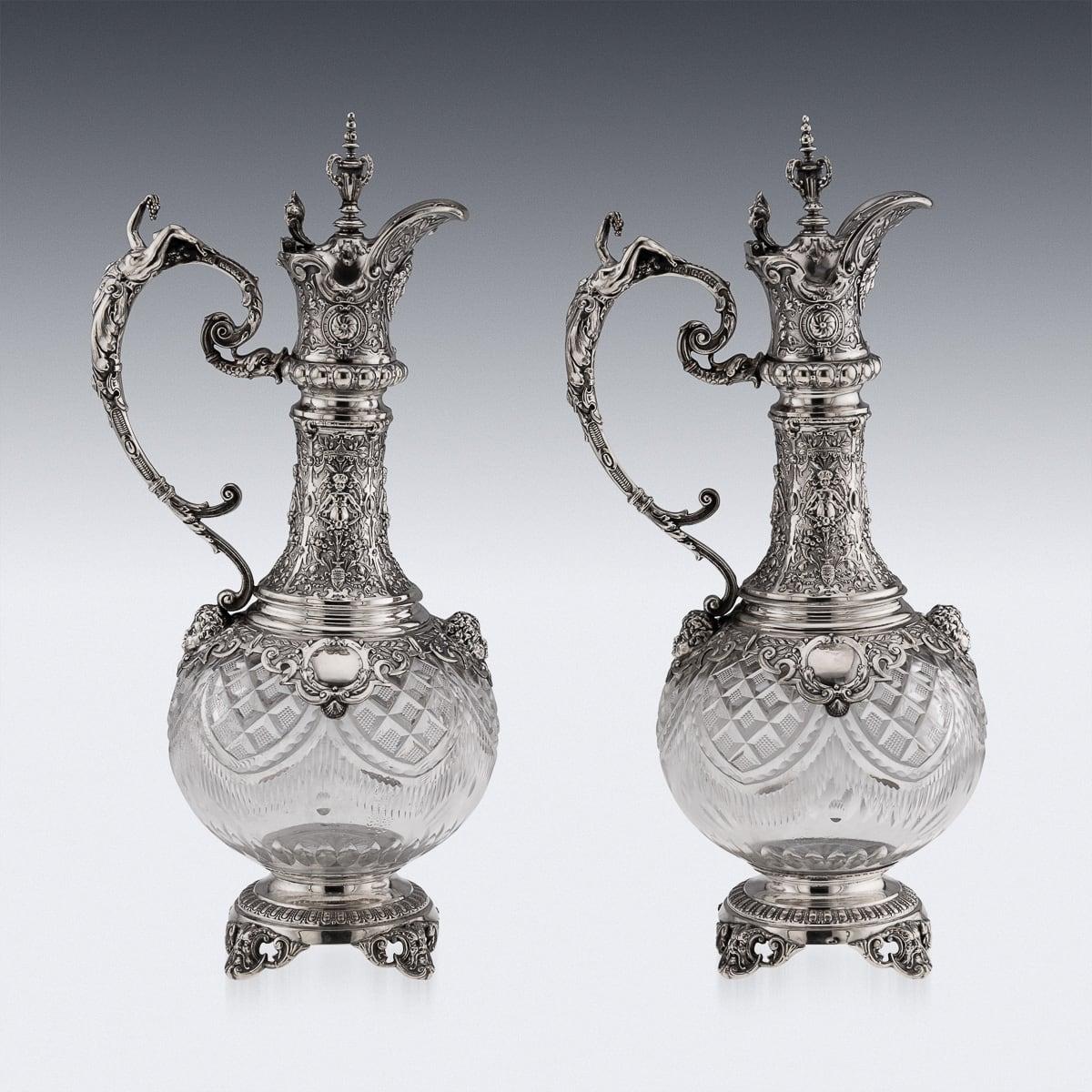 20ième siècle Paire de grands pichets à vin allemands du 20ème siècle en argent massif et verre taillé vers 1900 en vente