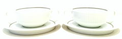 Ensemble de 8 tasses à soupe et soucoupes en porcelaine allemande de couleur crème du 20ème siècle par Rosenthal