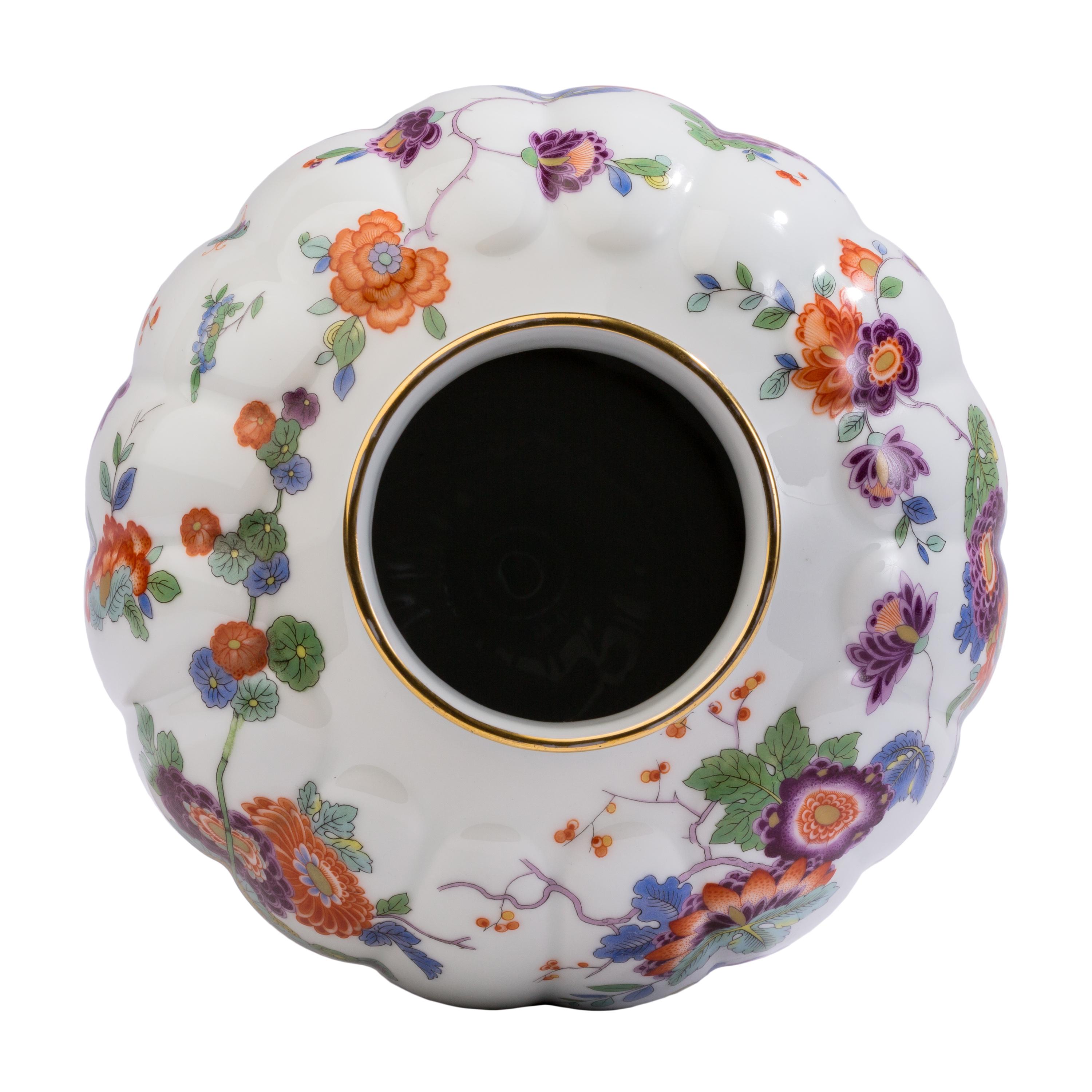 20th Century German Porcelain Jar with Asian Motif 1