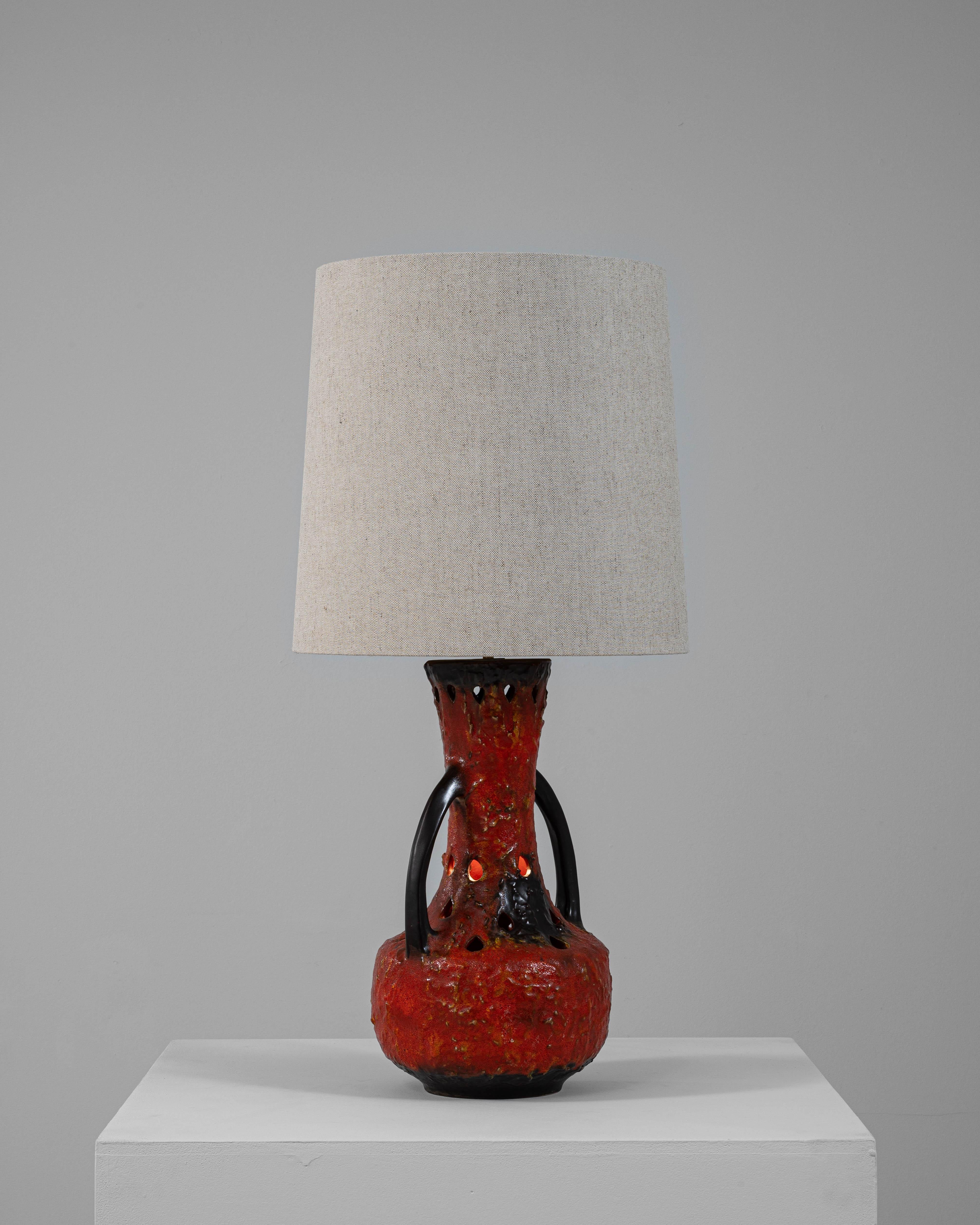 20th Century German Red Fat Lava Glazed Ceramic Table Lamp For Sale 2