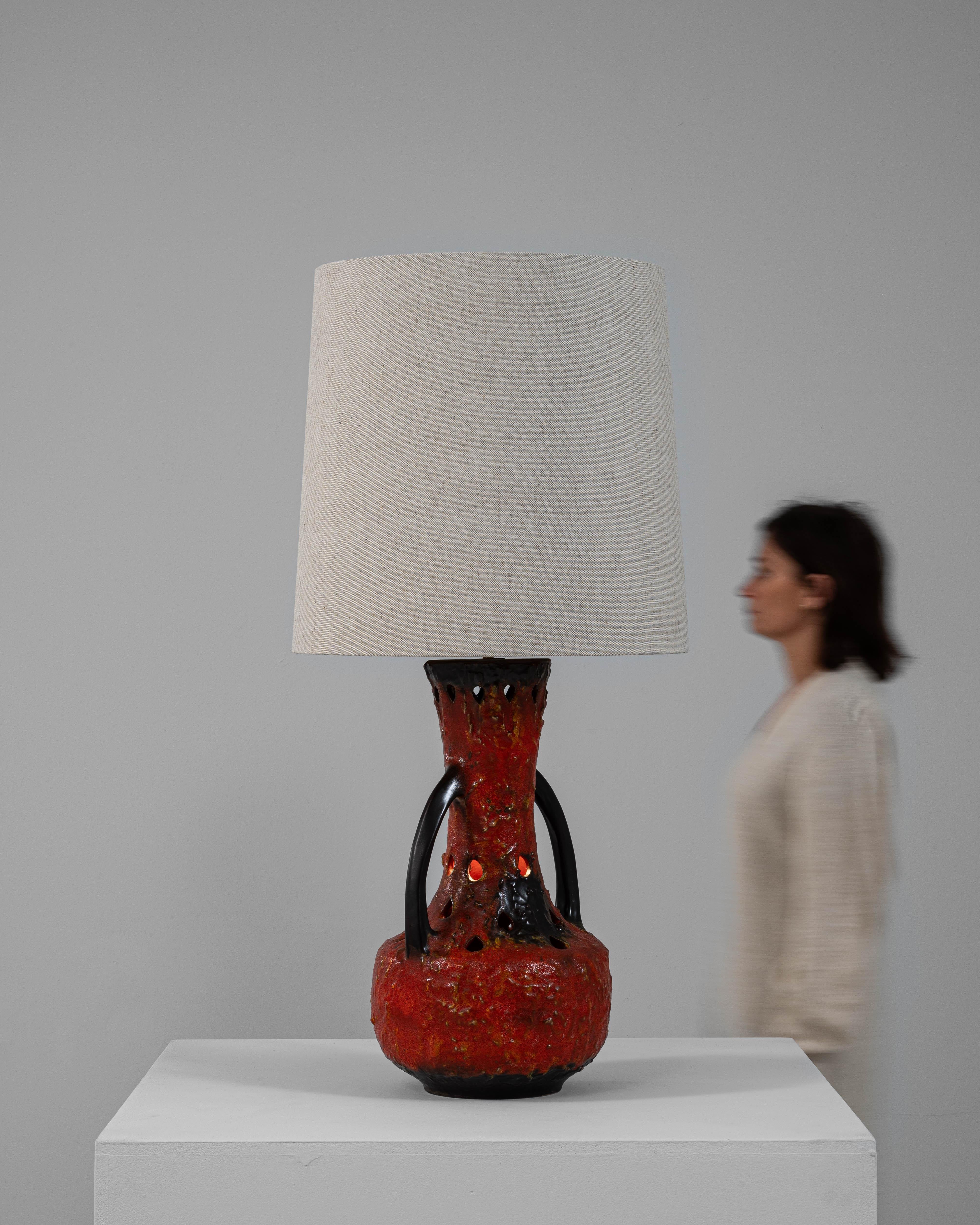20th Century German Red Fat Lava Glazed Ceramic Table Lamp For Sale 4