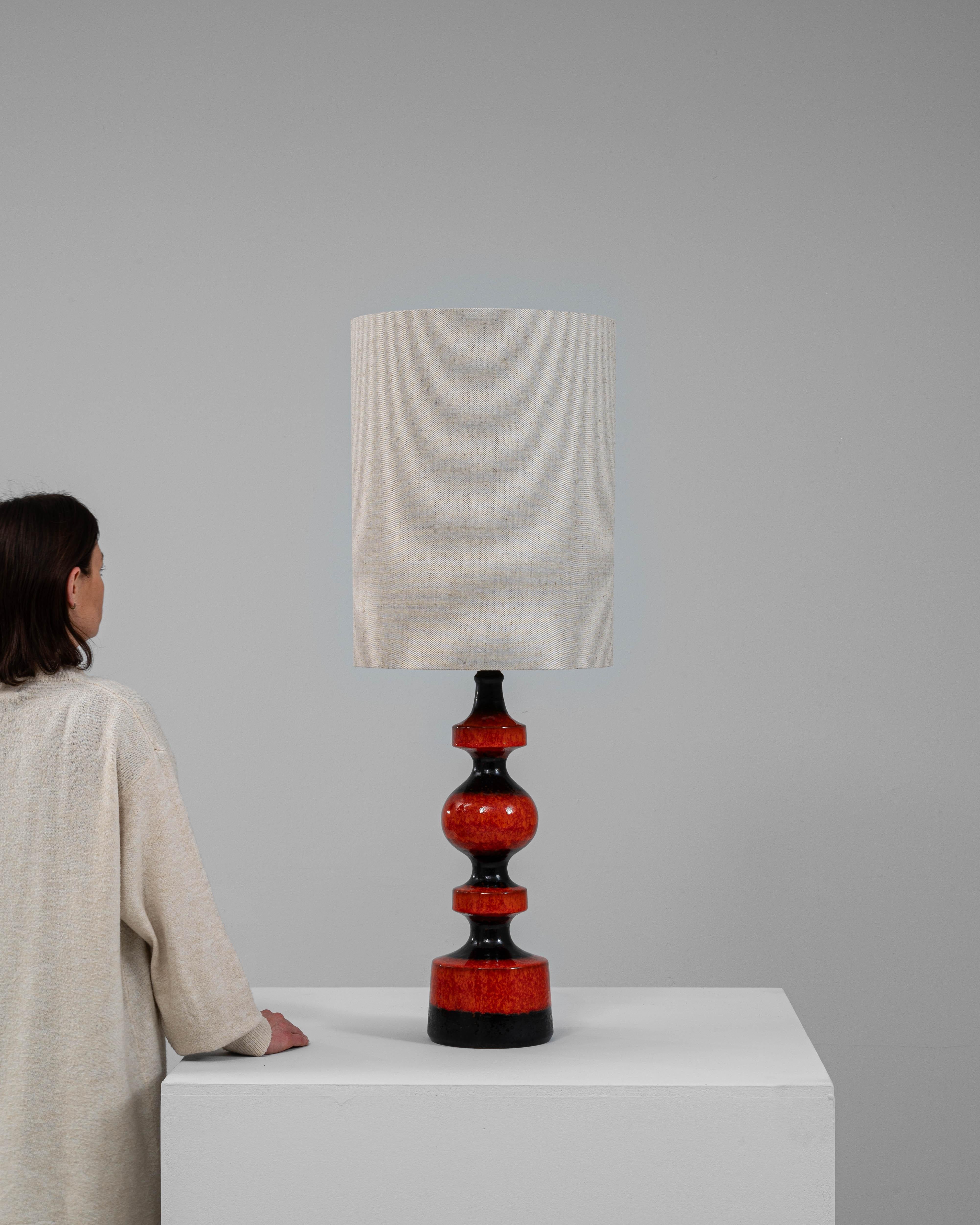 20th Century German Red Lava Glazed Ceramic Table Lamp For Sale 1