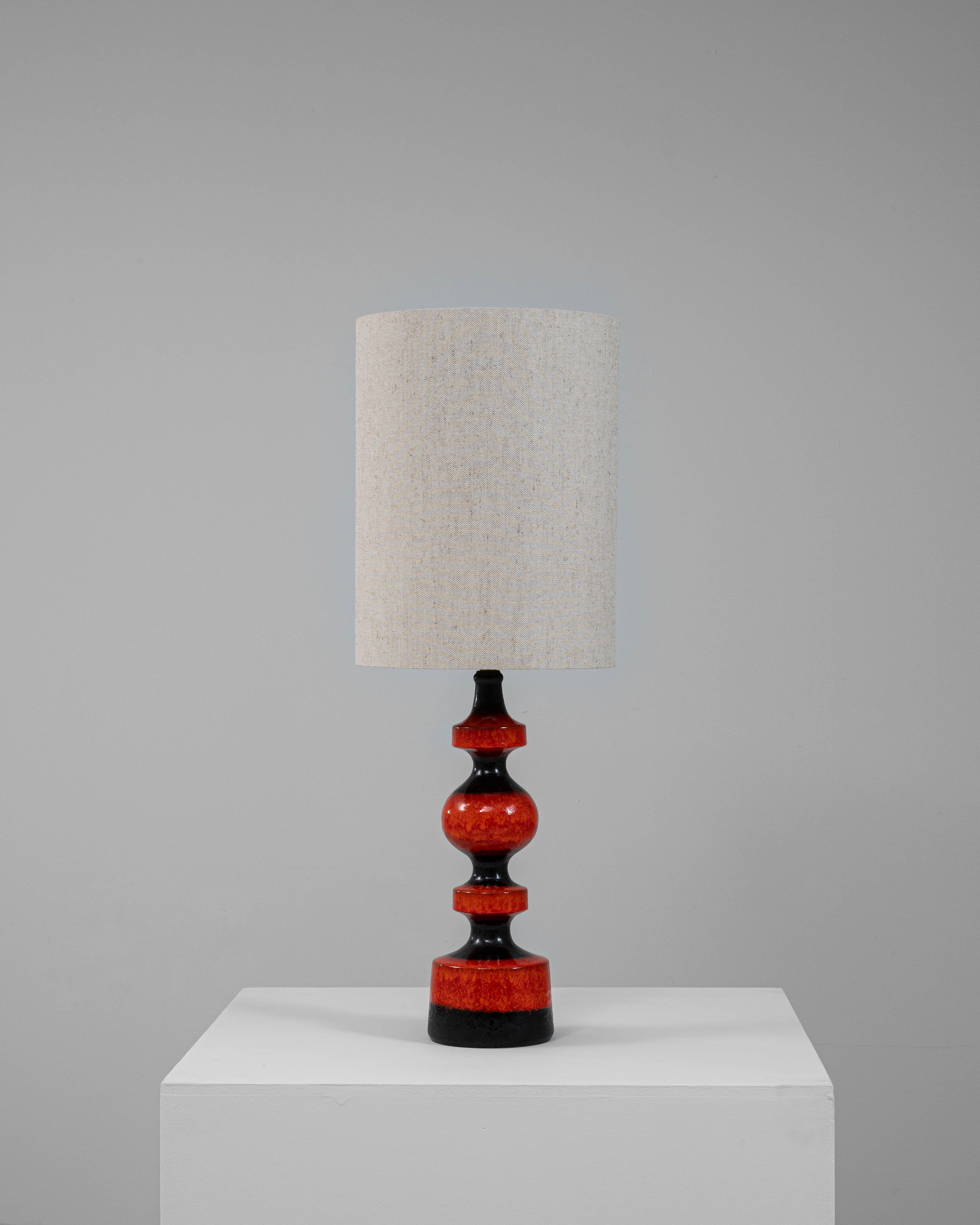 20th Century German Red Lava Glazed Ceramic Table Lamp For Sale 3