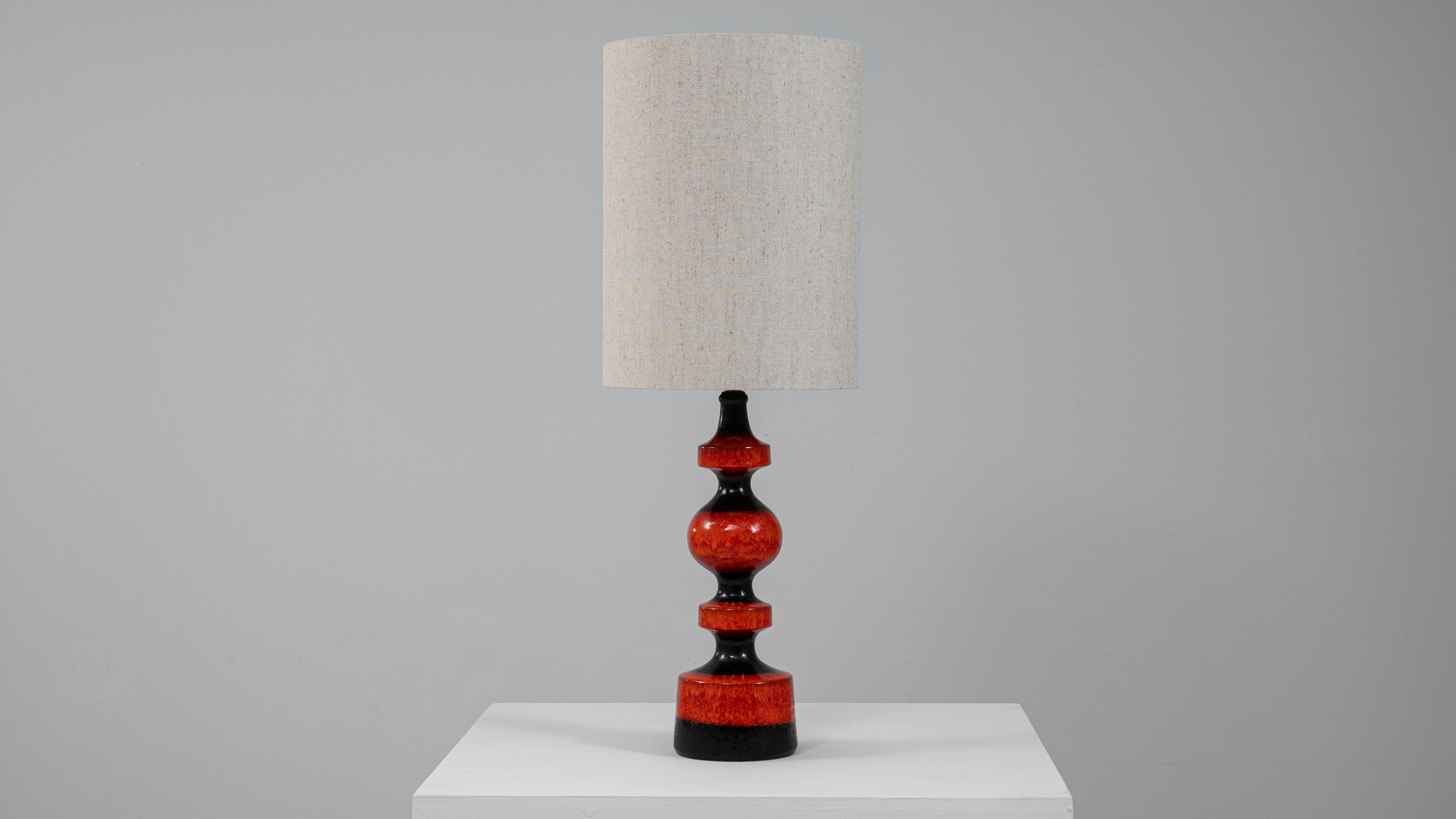20th Century German Red Lava Glazed Ceramic Table Lamp For Sale 6