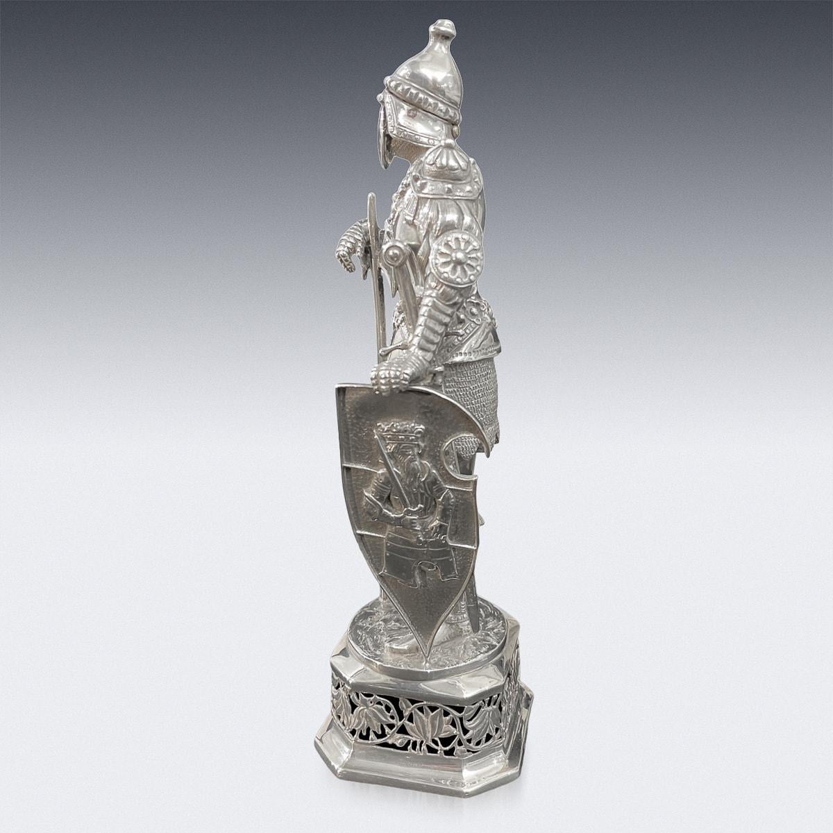 20th Century German Solid Silver Knight Figure, Hanau, c.1910 In Good Condition In Royal Tunbridge Wells, Kent
