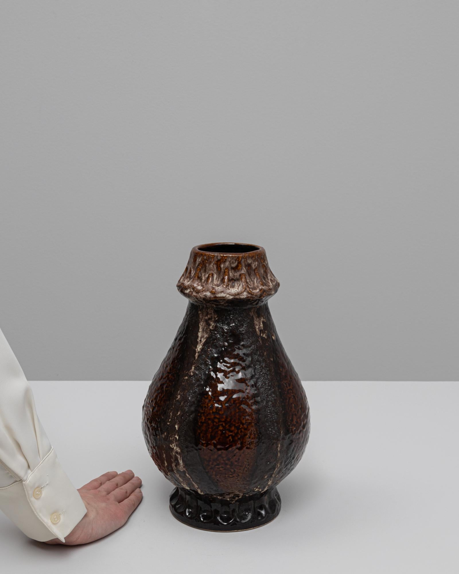 Allemand Vase en céramique allemande du 20e siècle 