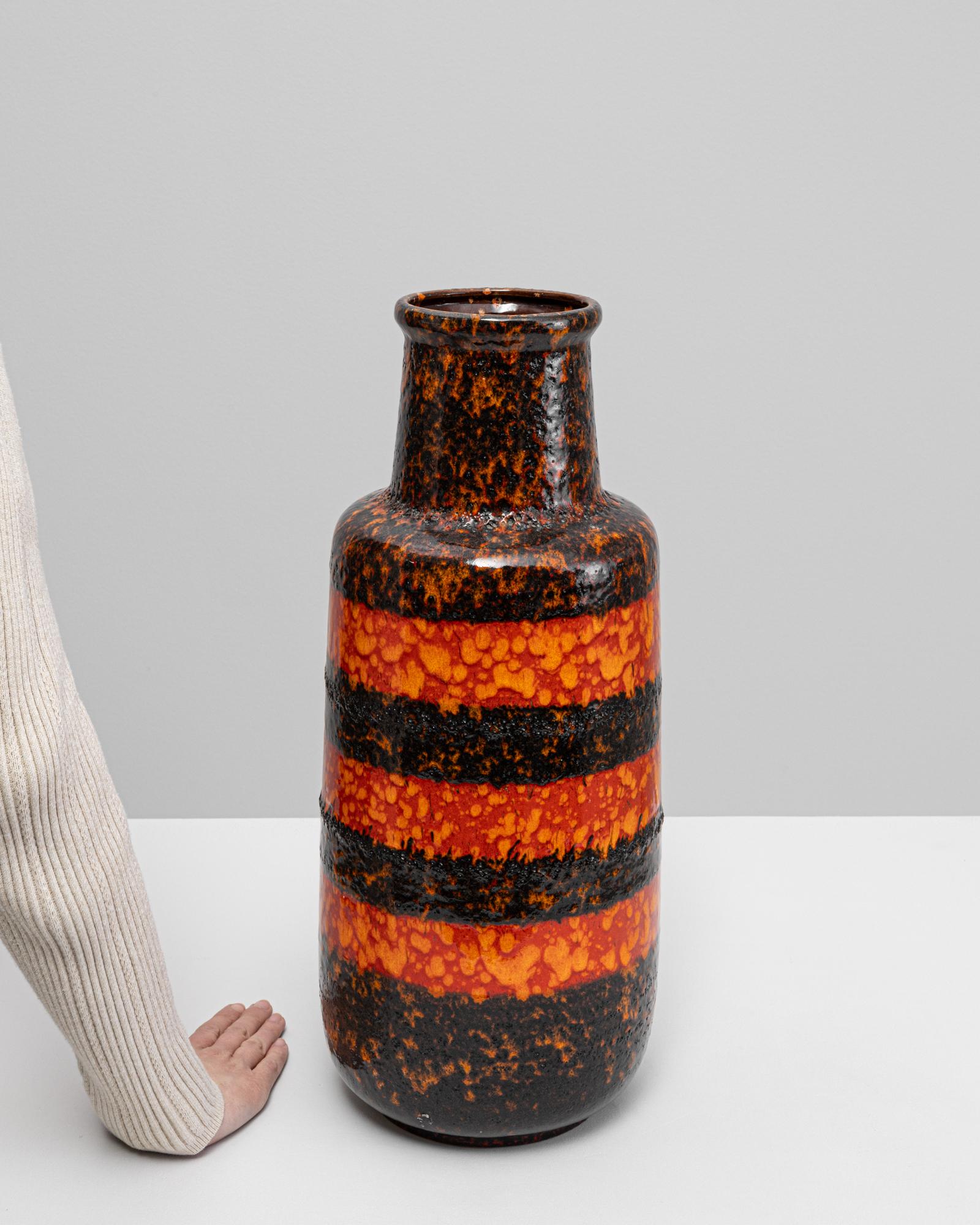 Tedesco Vaso in ceramica tedesco del XX secolo 