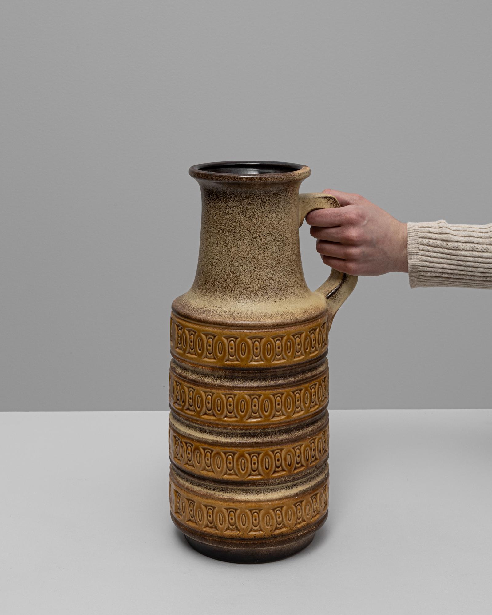 Vase en céramique allemande du 20e siècle 
