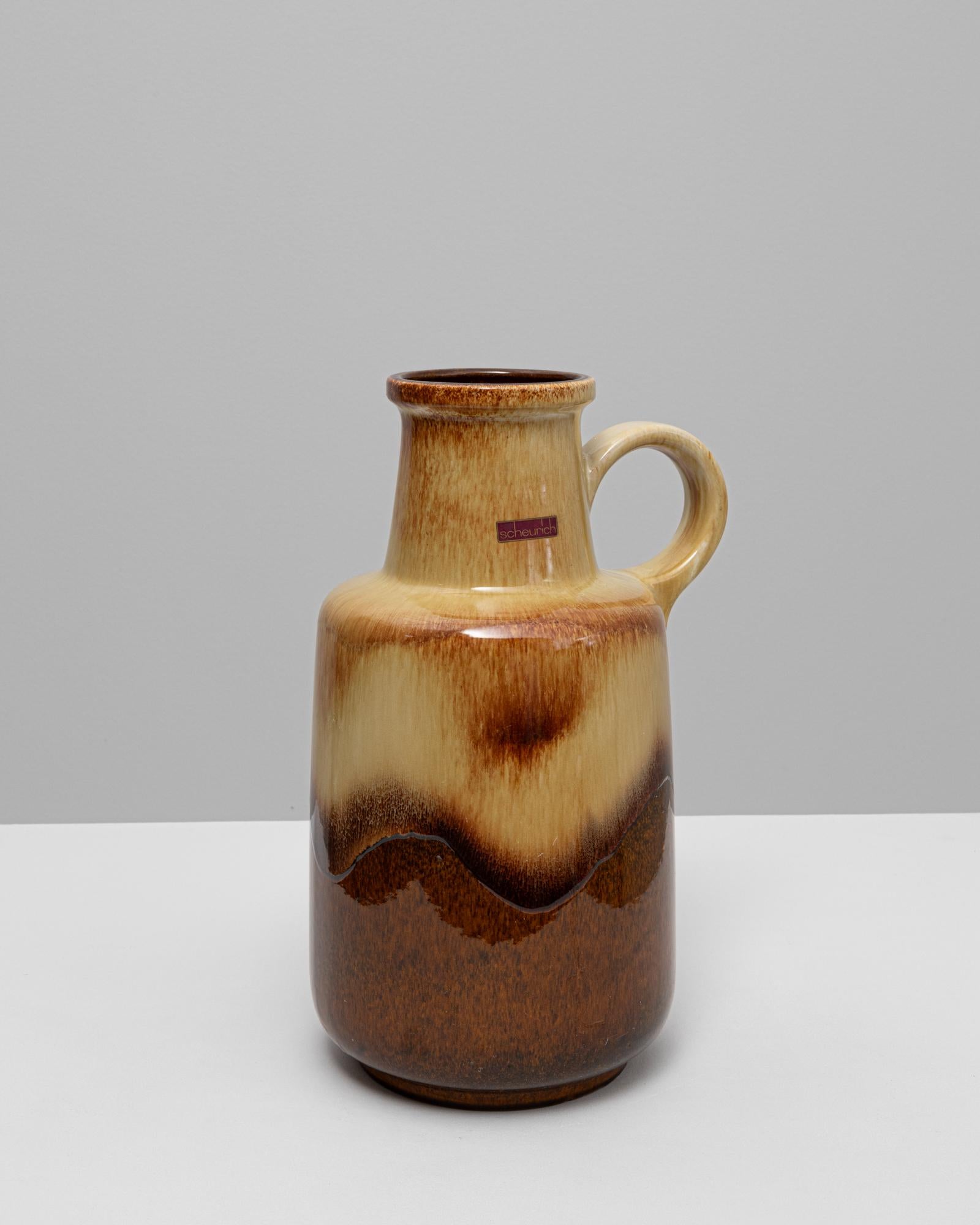 Jarrón de cerámica alemán del siglo XX 'W. Alemania