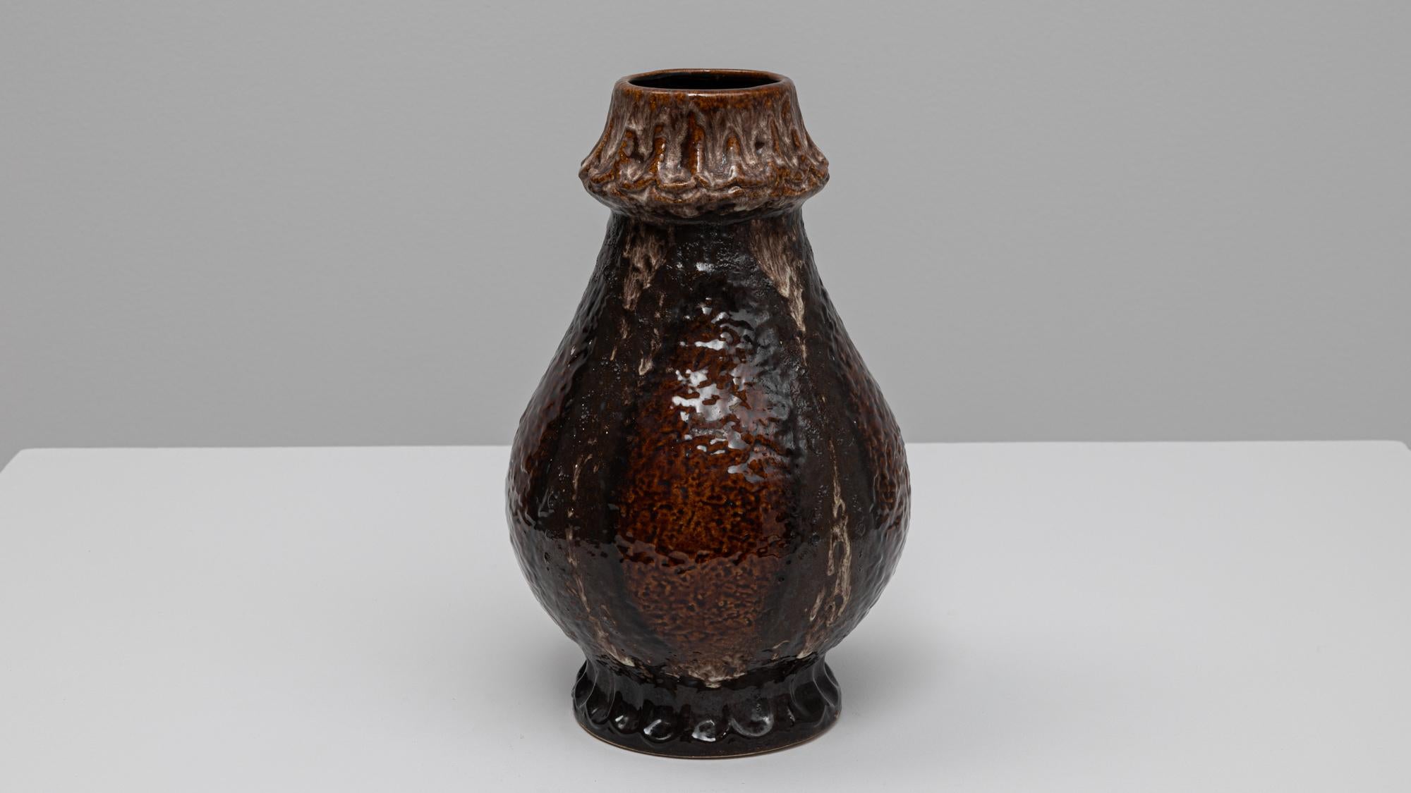 Vase en céramique allemande du 20e siècle 
