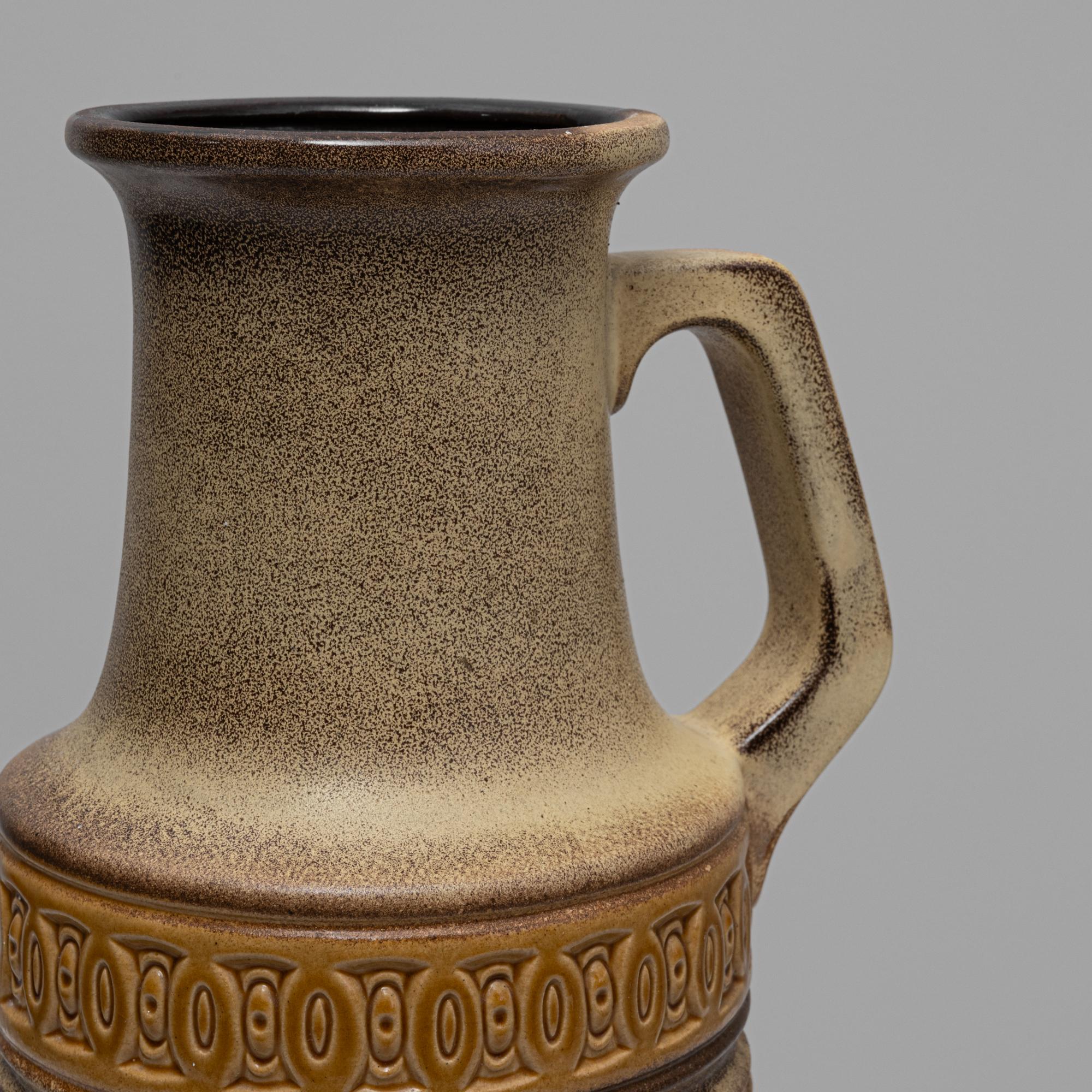 Vase en céramique allemande du 20e siècle 