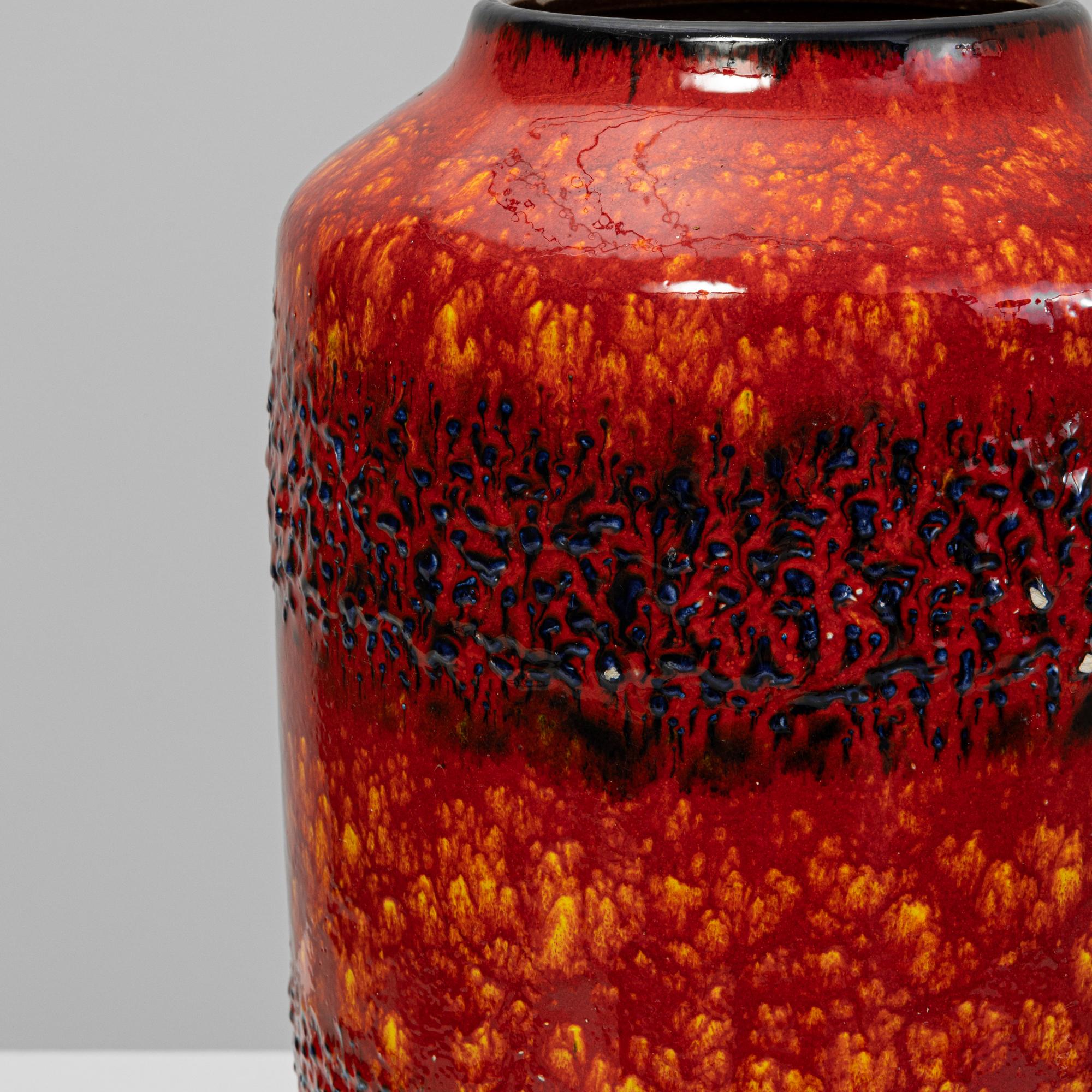 Vase en céramique allemande du 20e siècle 