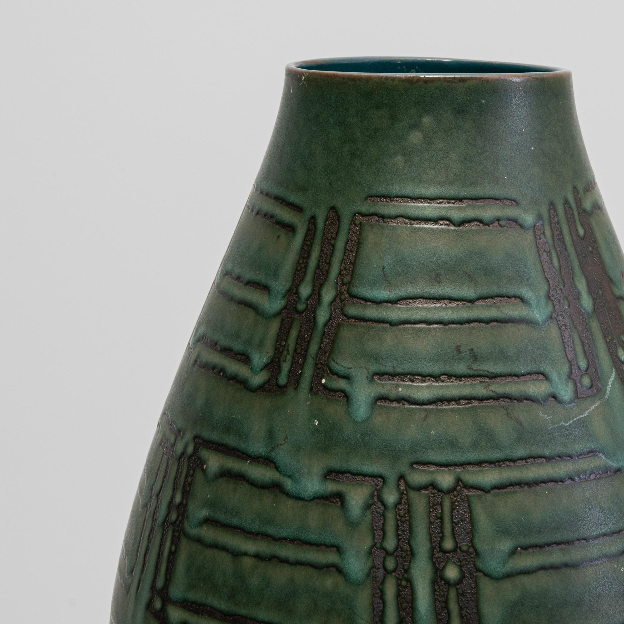 Vase en céramique allemande du 20e siècle 