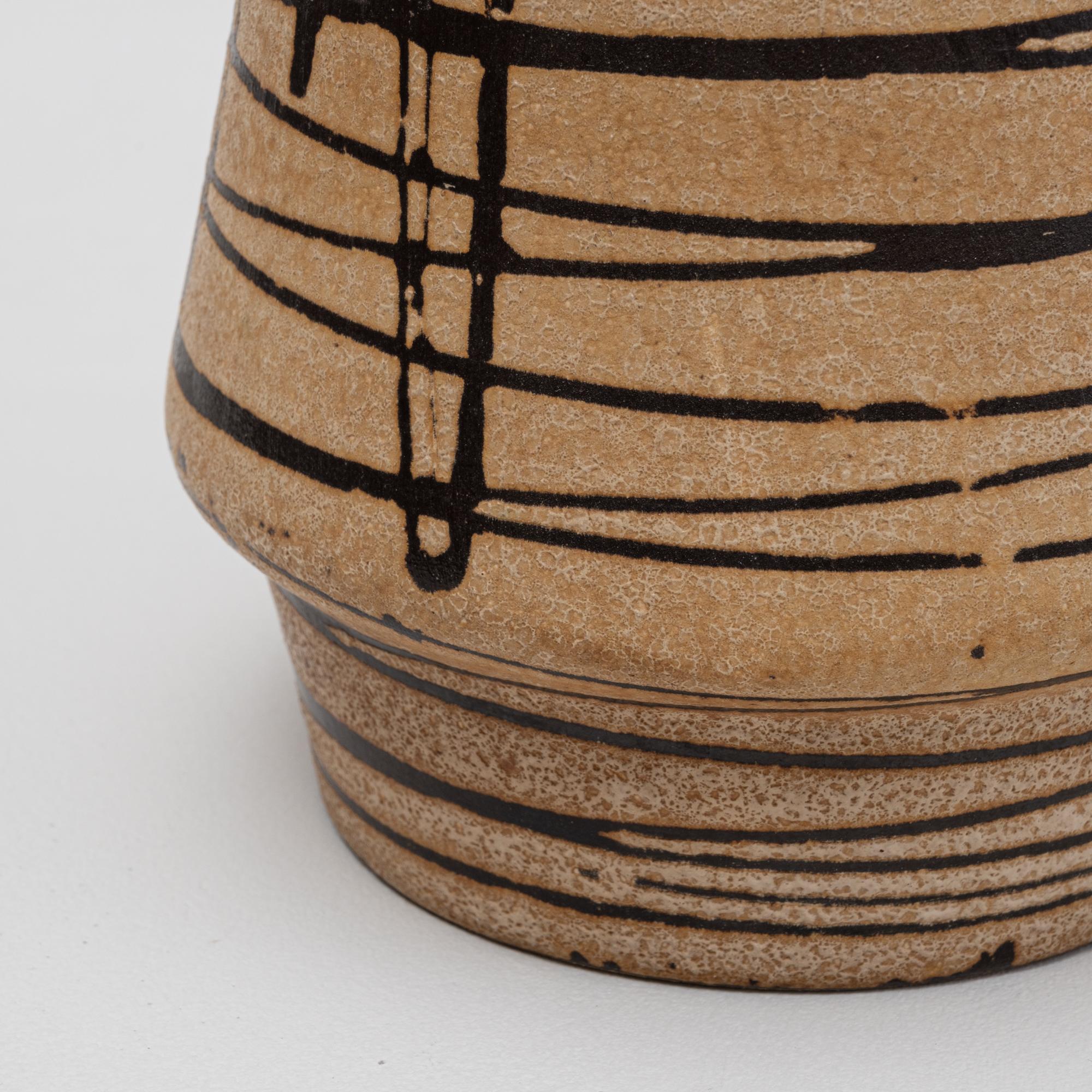 Vase en céramique allemande du 20e siècle 