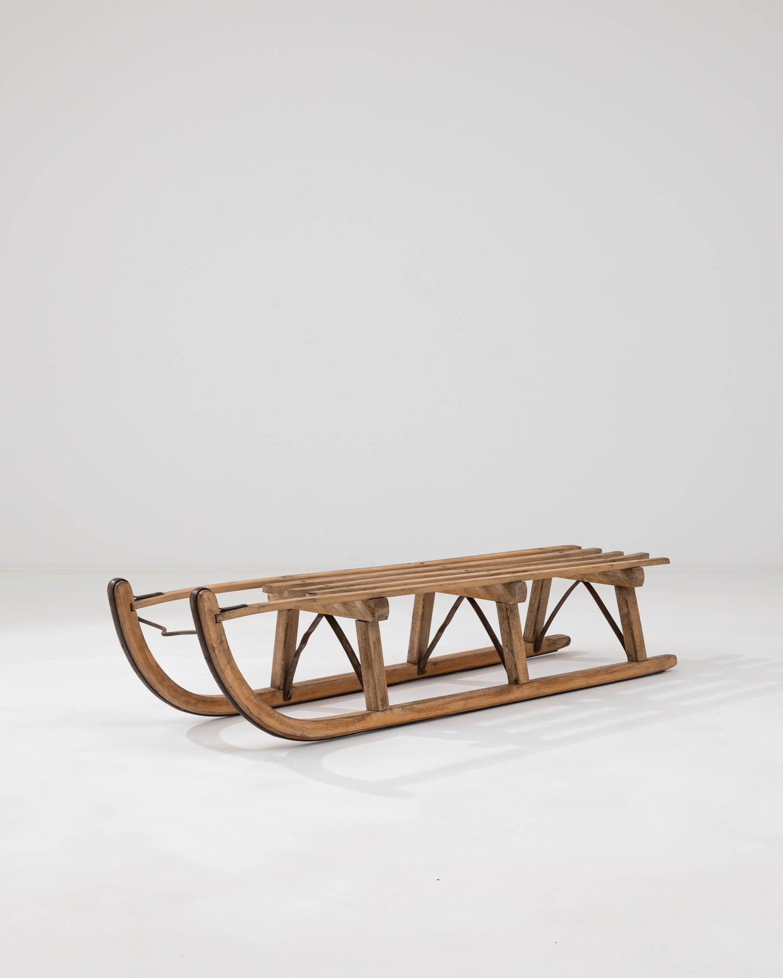 20th Century German Wooden Sled By Davos For Sale 1
