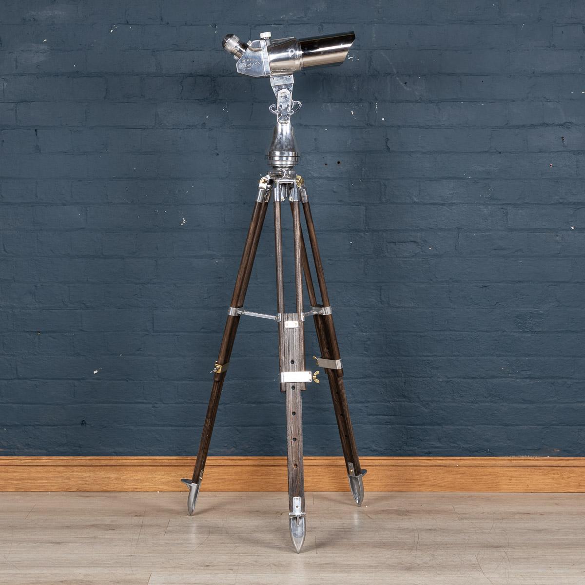 20th Century German World War II Flak Binoculars by Schneider, circa 1940 In Good Condition In Royal Tunbridge Wells, Kent