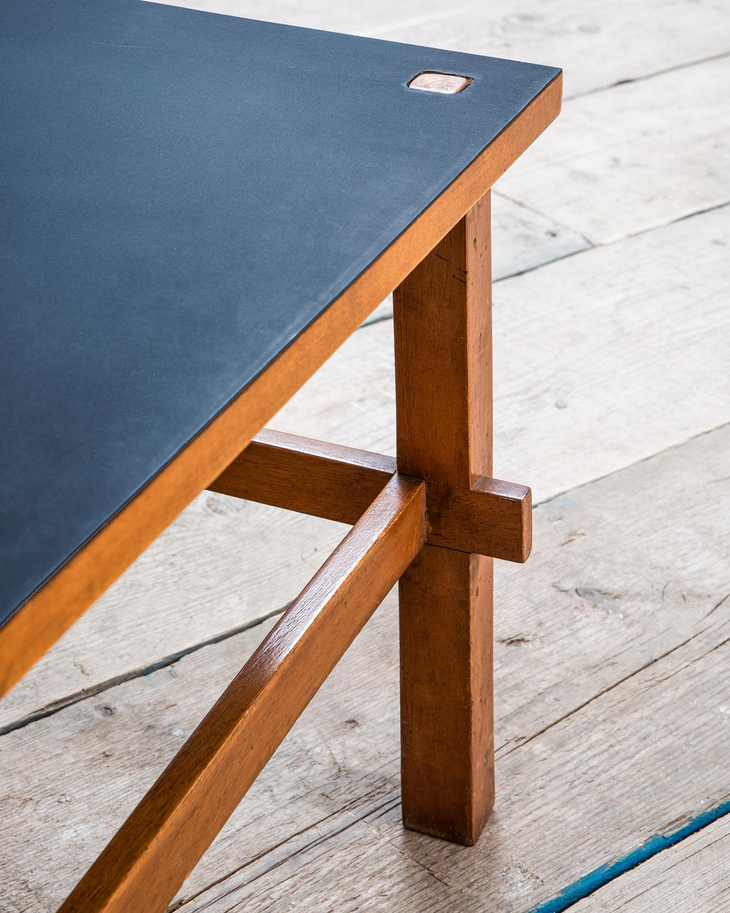 Stratifié Table basse du 20ème siècle de Gianfranco Frattini, modèle 740 pour Cassina en bois en vente