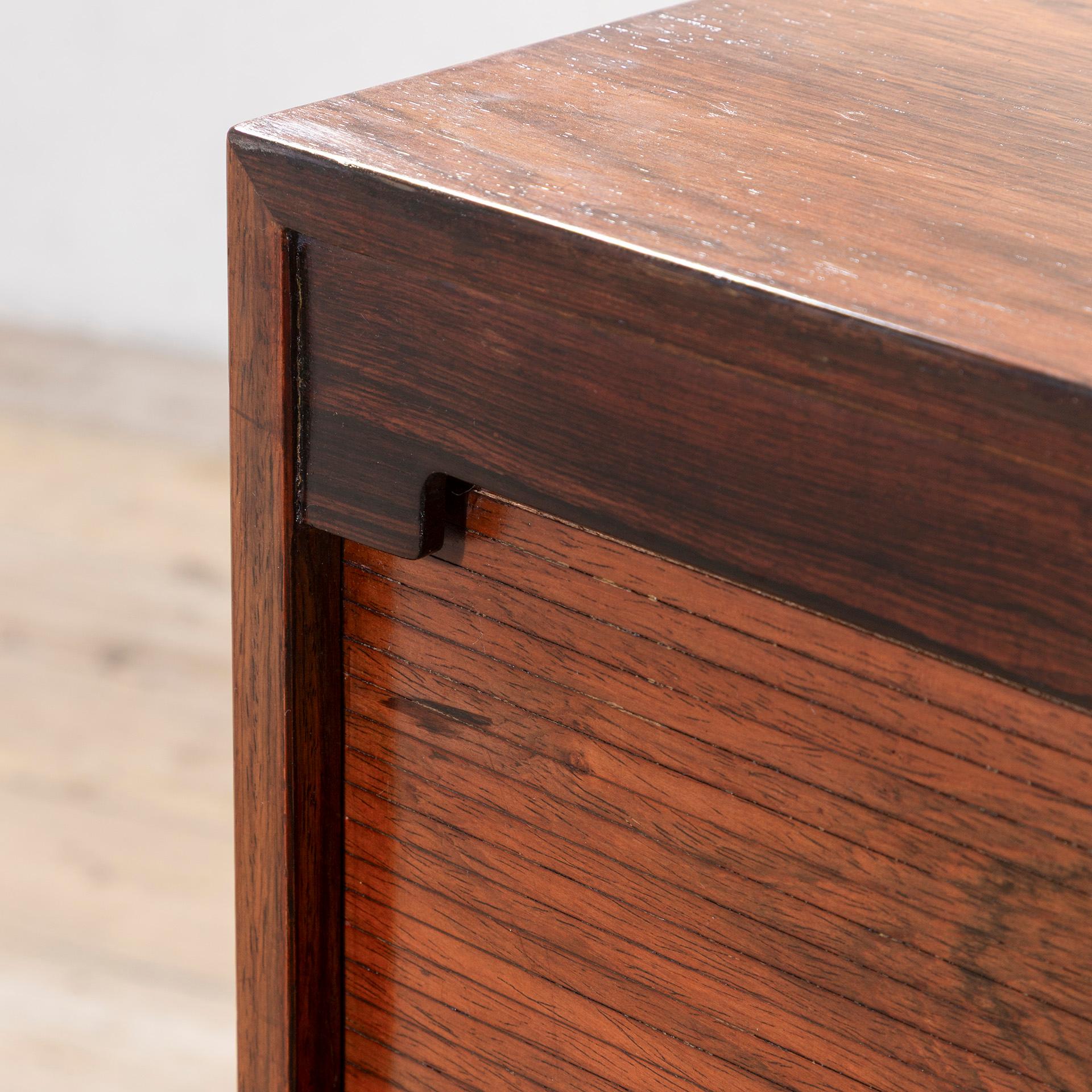 siglo XX, Gianfranco Frattini para Bernini Cabinet mod. 503 Madera en venta