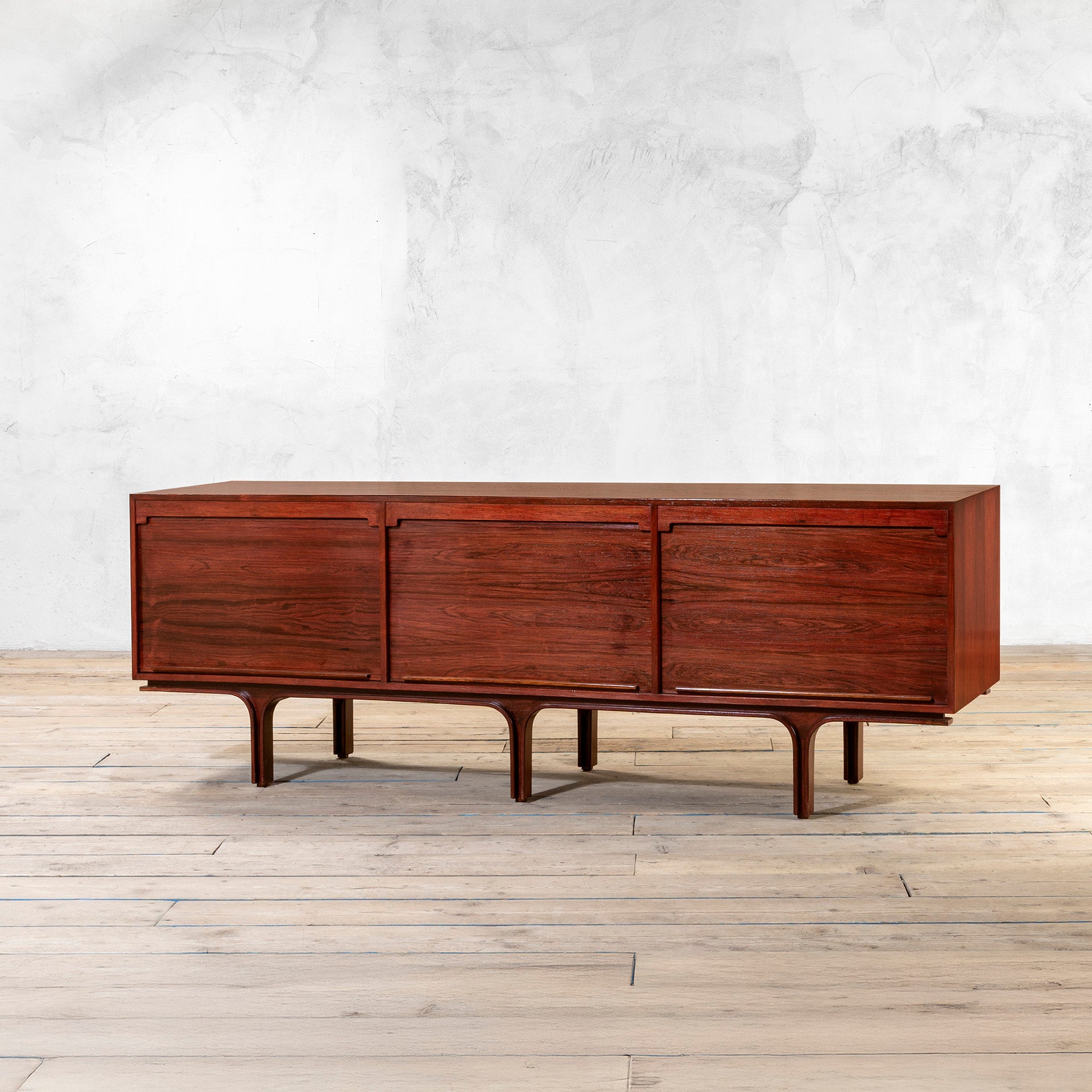 siglo XX, Gianfranco Frattini para Bernini Cabinet mod. 503 en venta