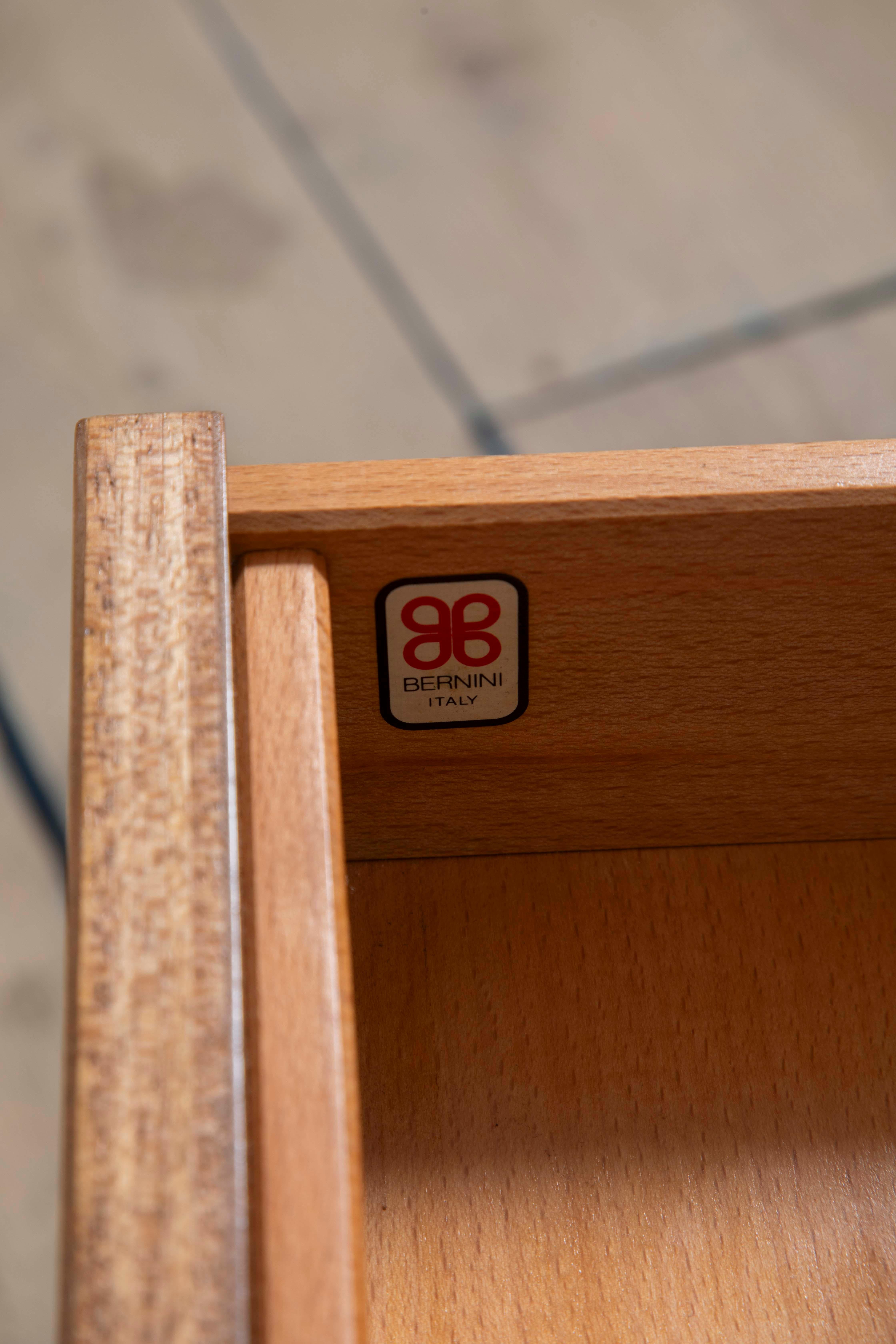 20. Jahrhundert, Gianfranco Frattini für Bernini Kabinett mit Pult mod. 804 im Angebot 7