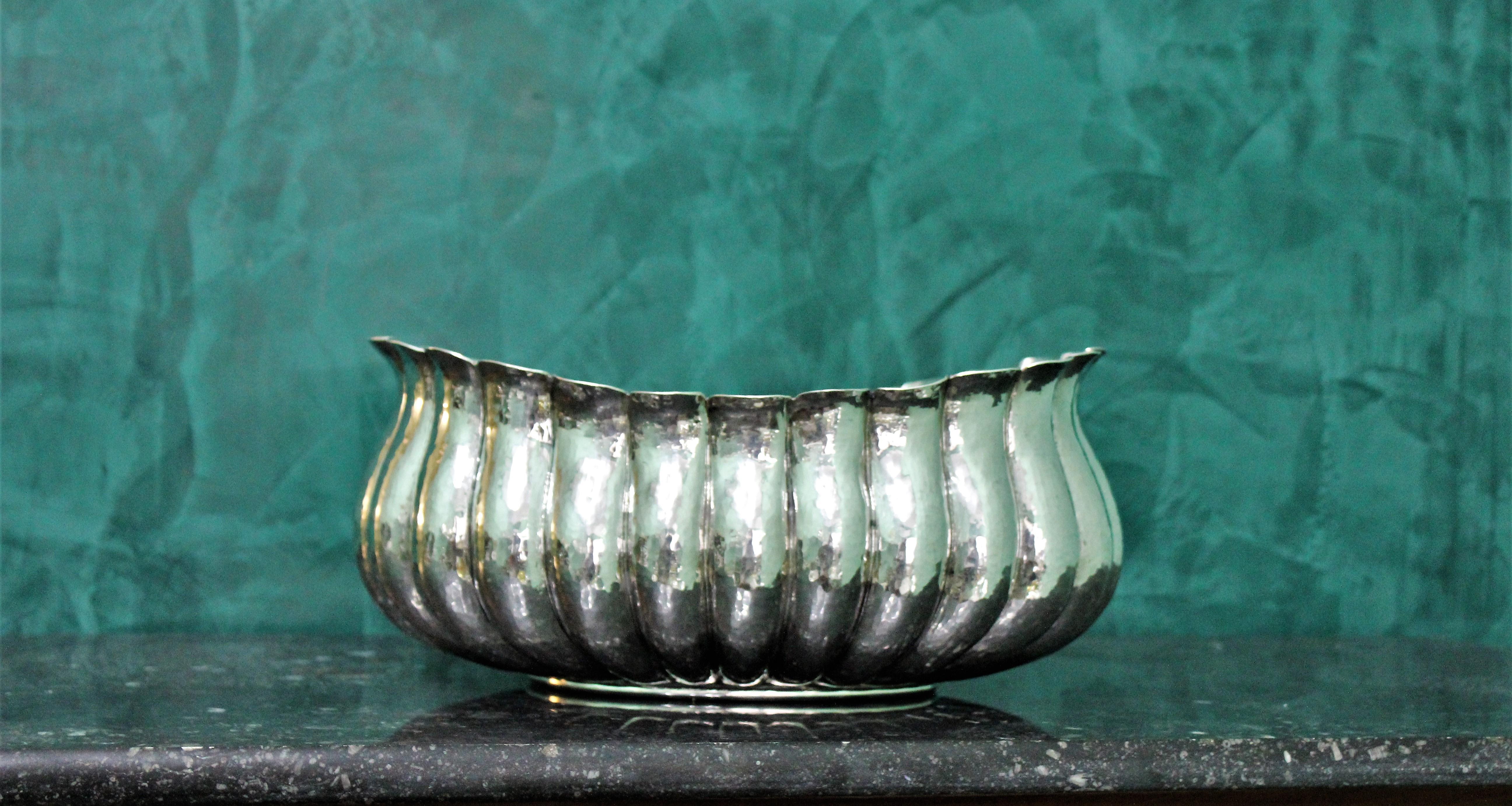Art Deco 20th Century Gianmaria Buccellati Embossed Sterling Silver Bowl Italy, 1960s